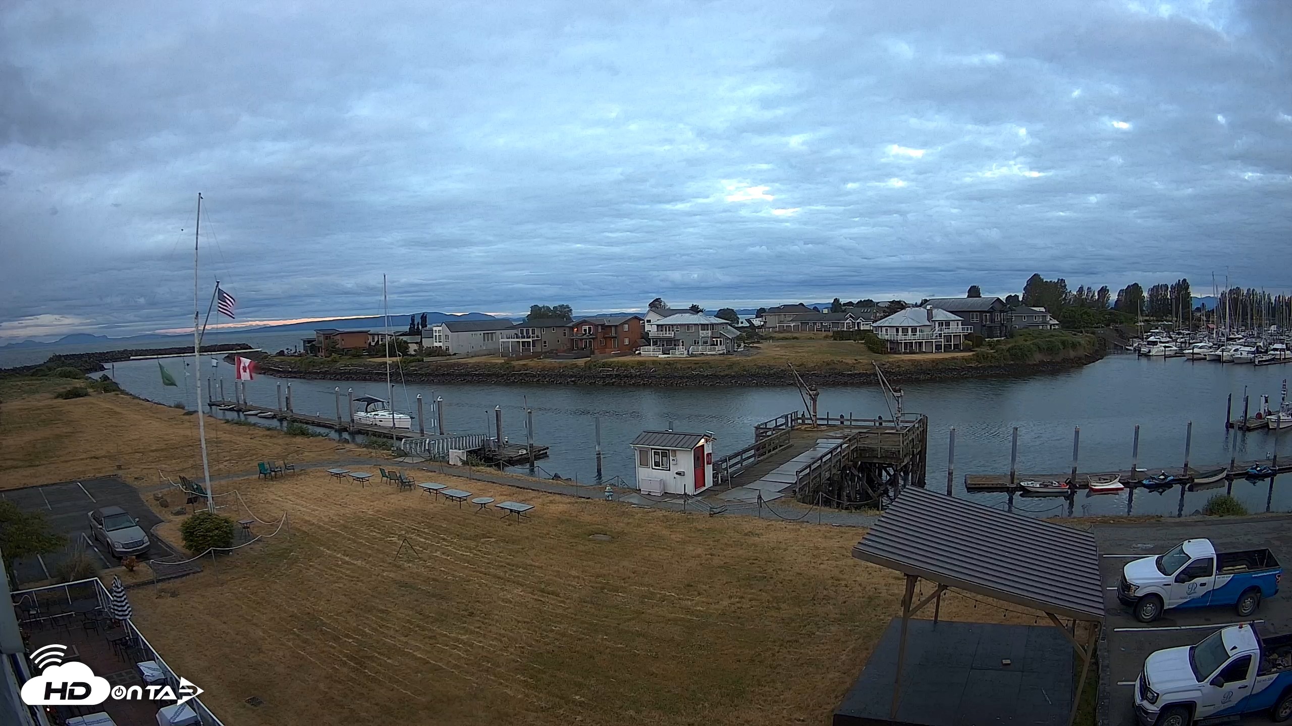 Snapshot of Point Roberts Marina SW Live Webcam taken Jun 7, 2026, 5:30am PDT