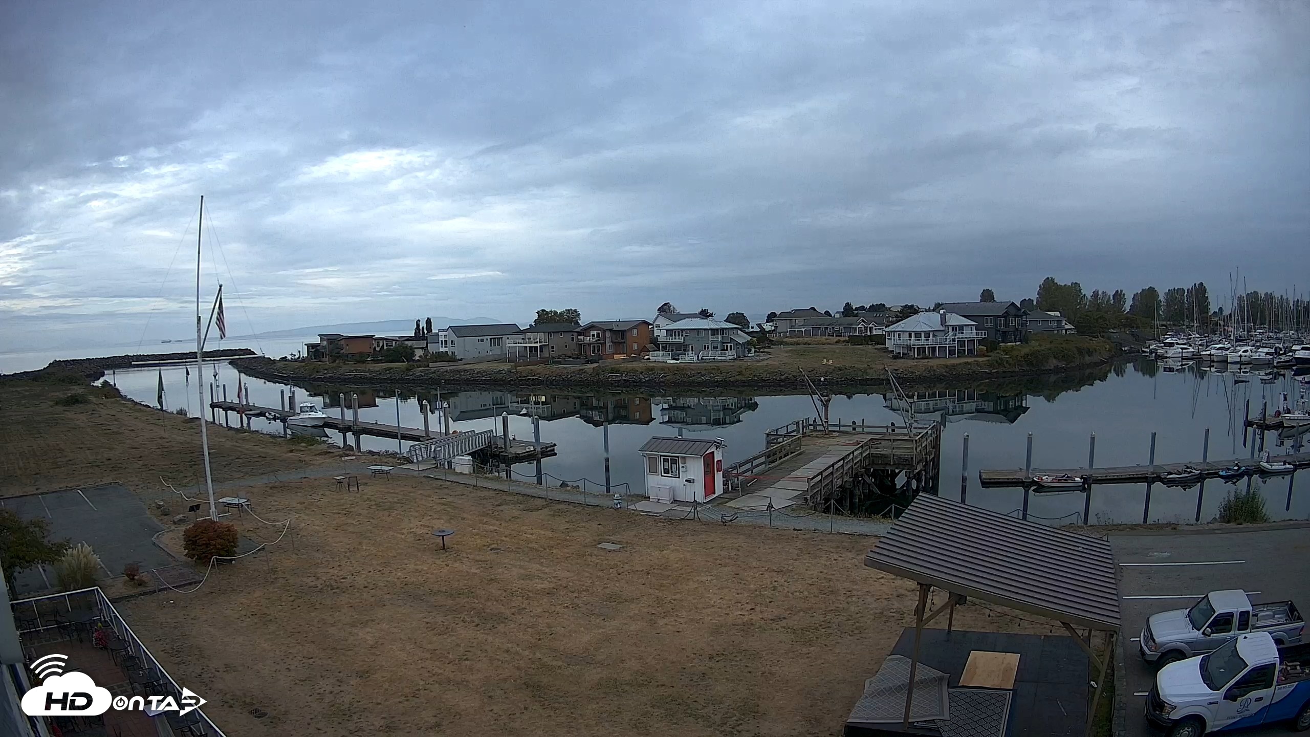 Snapshot of Point Roberts Marina SW Live Webcam taken Sep 15, 2026, 8:51am PDT