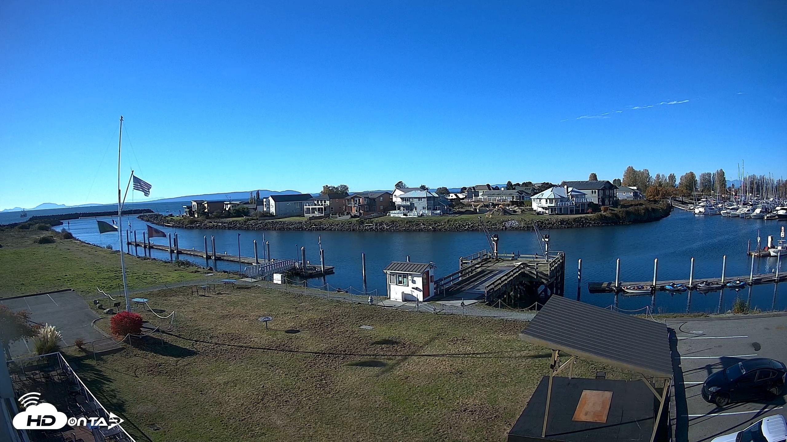 Snapshot of Point Roberts Marina SW Live Webcam taken Oct 12, 2026, 10:09am PDT