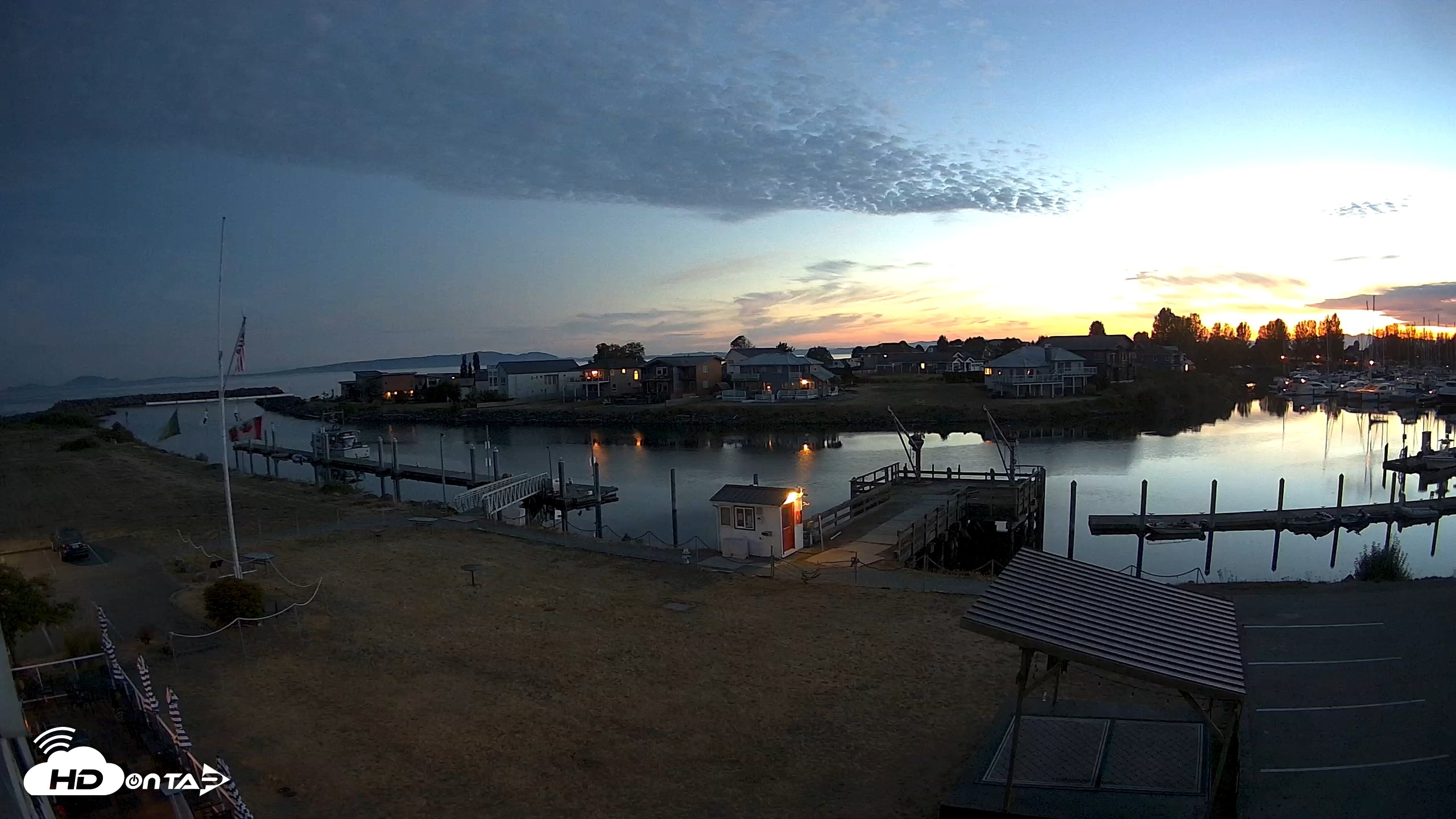 Snapshot of Point Roberts Marina SW Live Webcam taken Aug 31, 2026, 8:29pm PDT