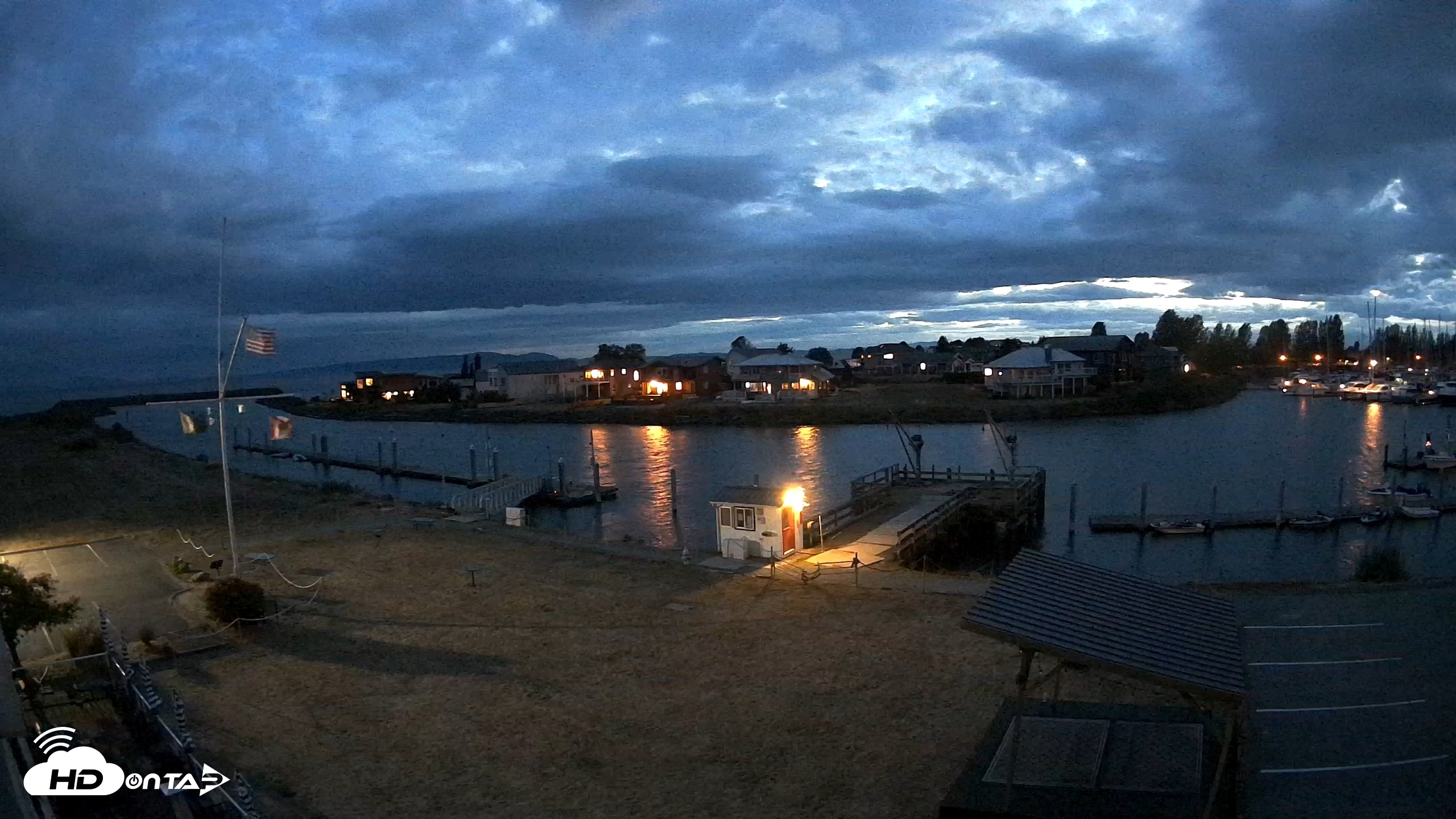 Snapshot of Point Roberts Marina SW Live Webcam taken Sep 1, 2026, 8:33pm PDT