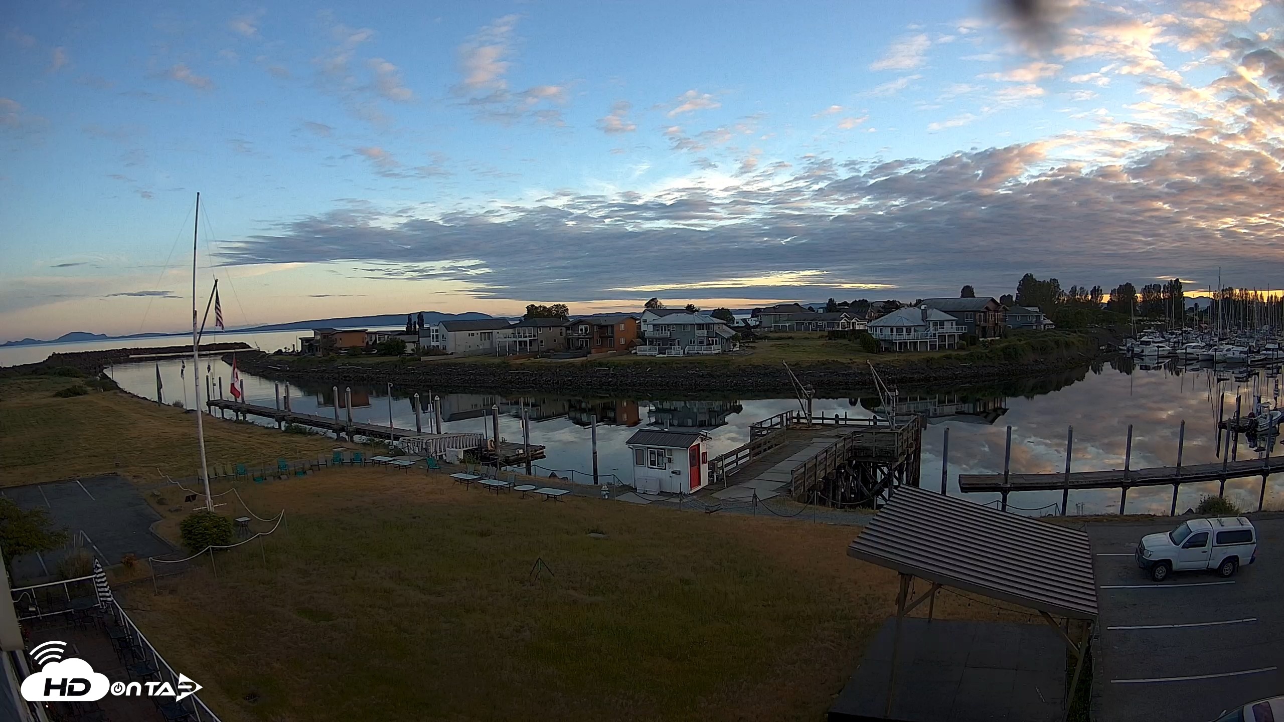 Snapshot of Point Roberts Marina SW Live Webcam taken May 26, 2026, 8:38pm PDT