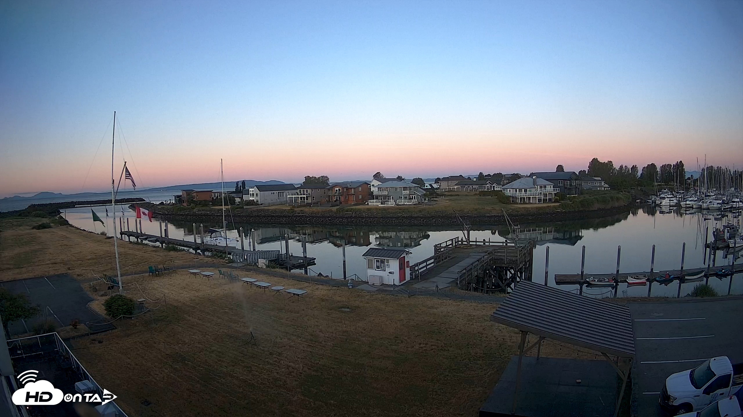 Snapshot of Point Roberts Marina SW Live Webcam taken Jun 11, 2026, 5:13am PDT