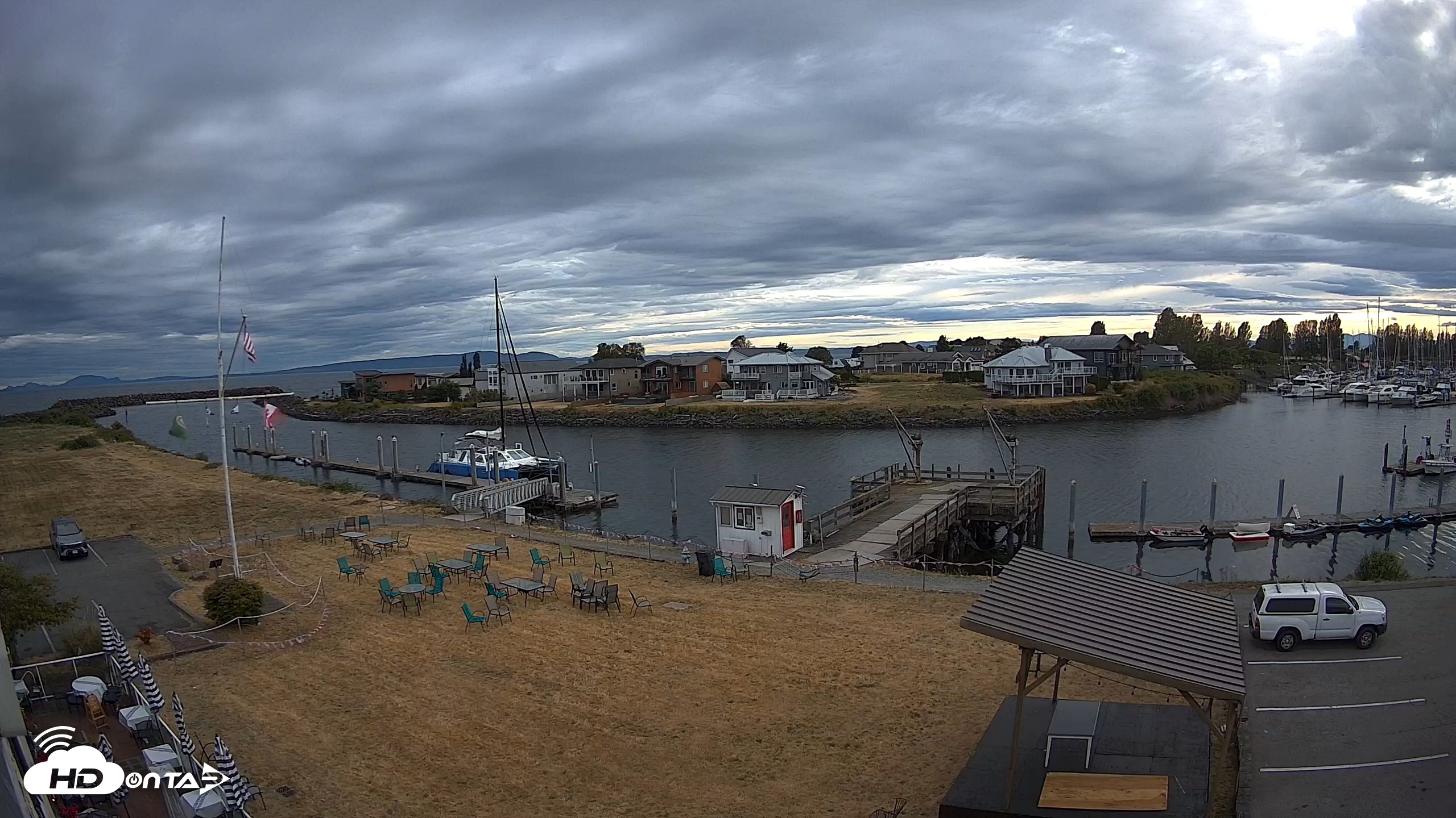 Snapshot of Point Roberts Marina SW Live Webcam taken Jul 10, 2026, 7:44pm PDT