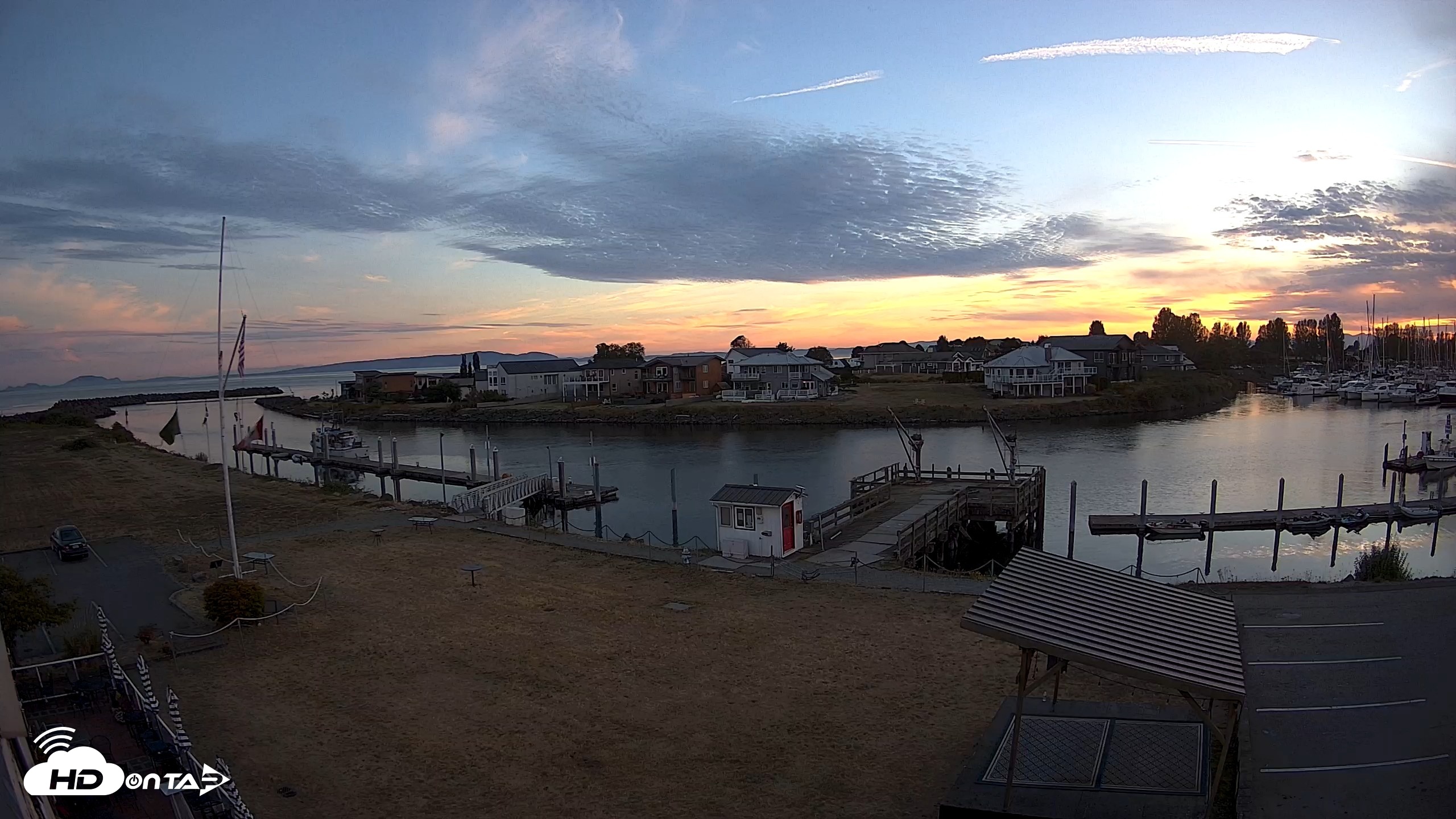 Snapshot of Point Roberts Marina SW Live Webcam taken Aug 31, 2026, 7:52pm PDT