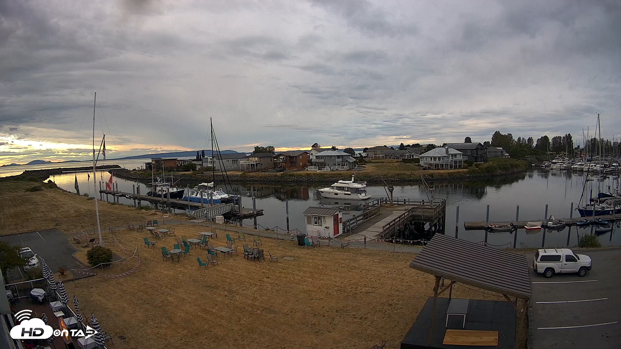 Snapshot of Point Roberts Marina SW Live Webcam taken Jul 11, 2026, 8:28pm PDT