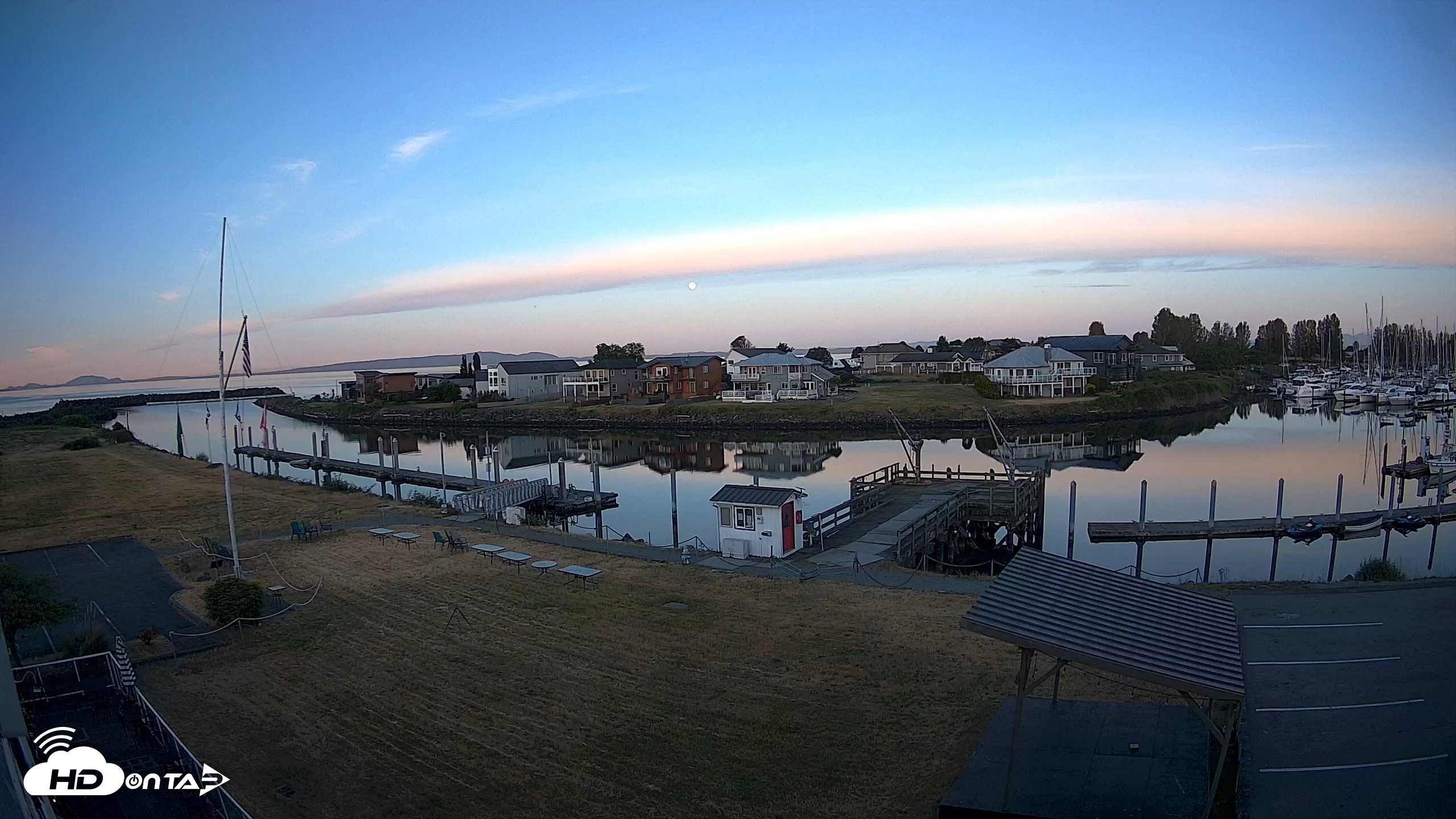 Snapshot of Point Roberts Marina SW Live Webcam taken Jun 2, 2026, 5:31am PDT