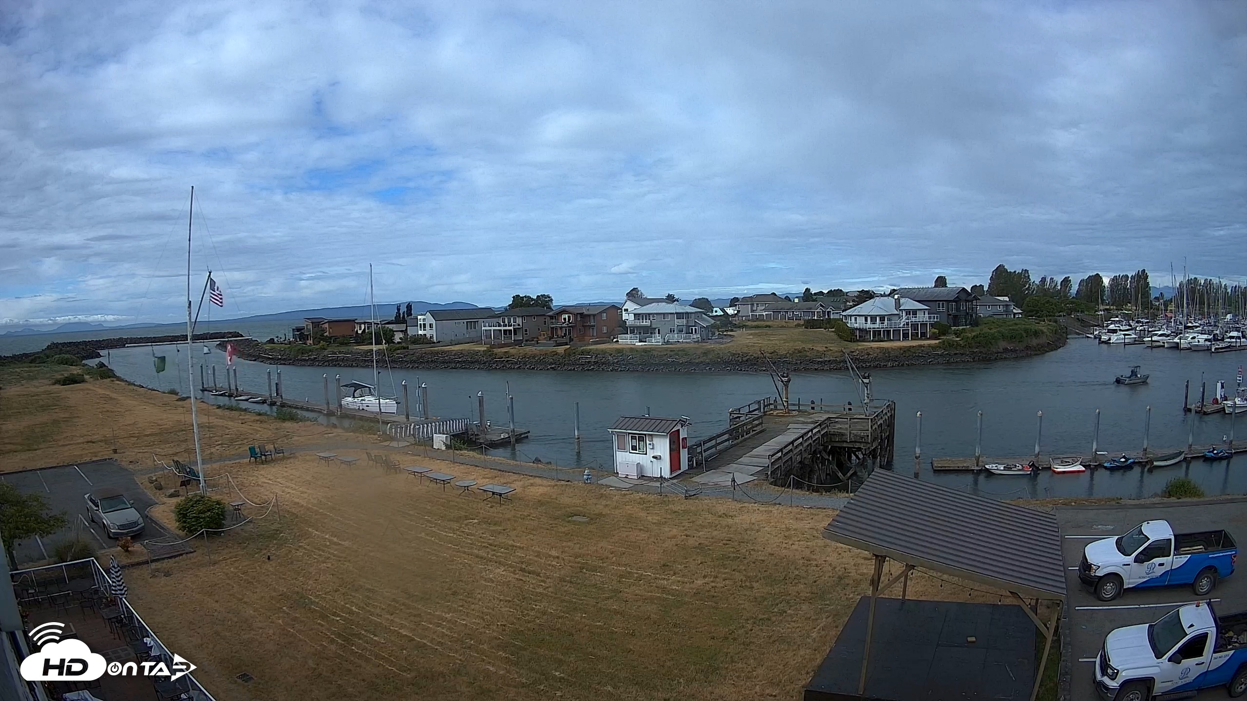 Snapshot of Point Roberts Marina SW Live Webcam taken Jun 7, 2026, 8:35am PDT