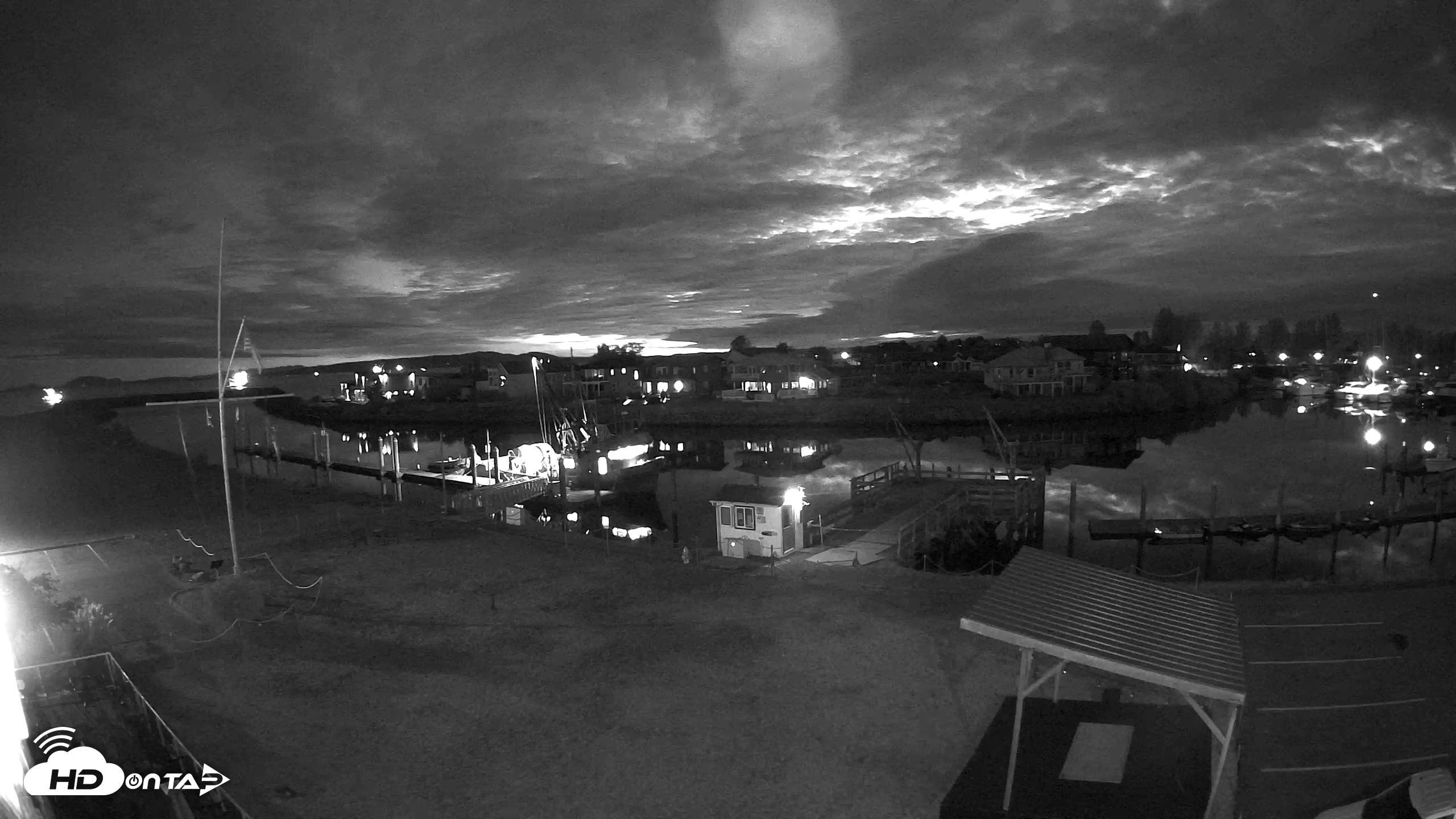 Snapshot of Point Roberts Marina SW Live Webcam taken Oct 12, 2026, 7:15pm PDT