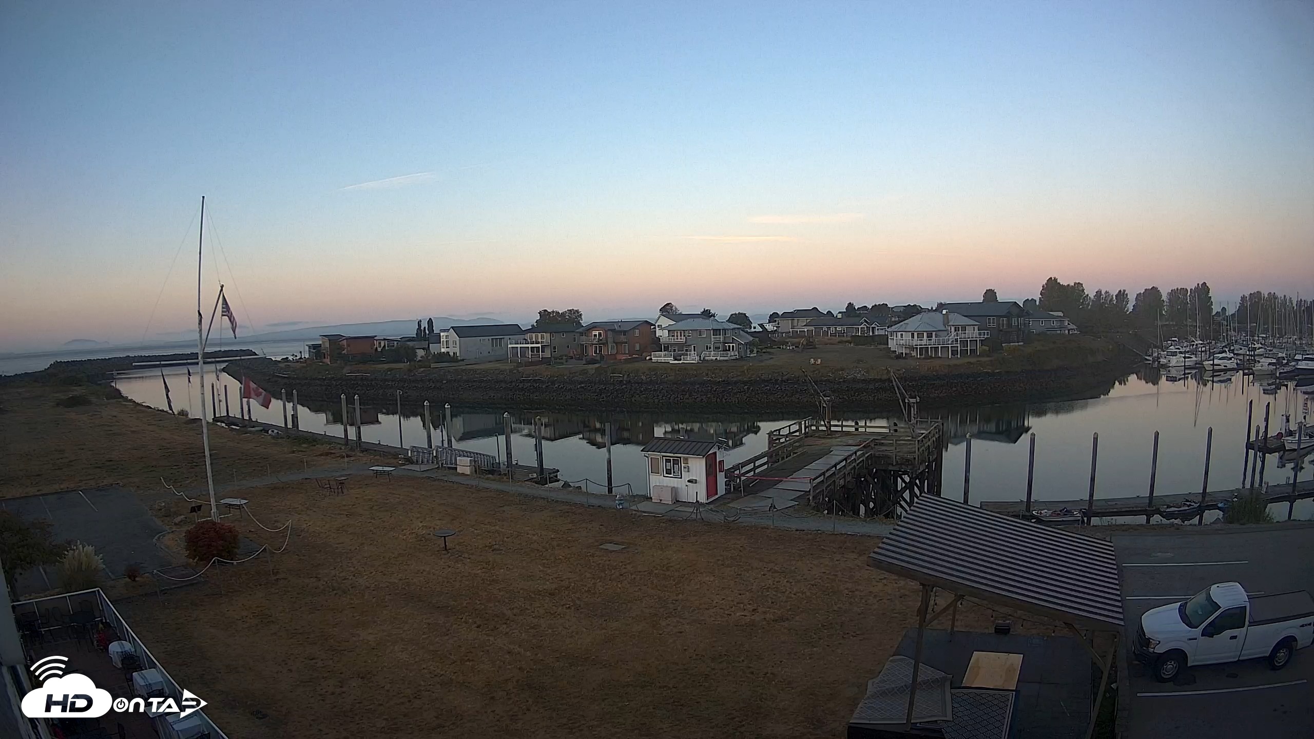 Snapshot of Point Roberts Marina SW Live Webcam taken Sep 20, 2026, 7:01am PDT