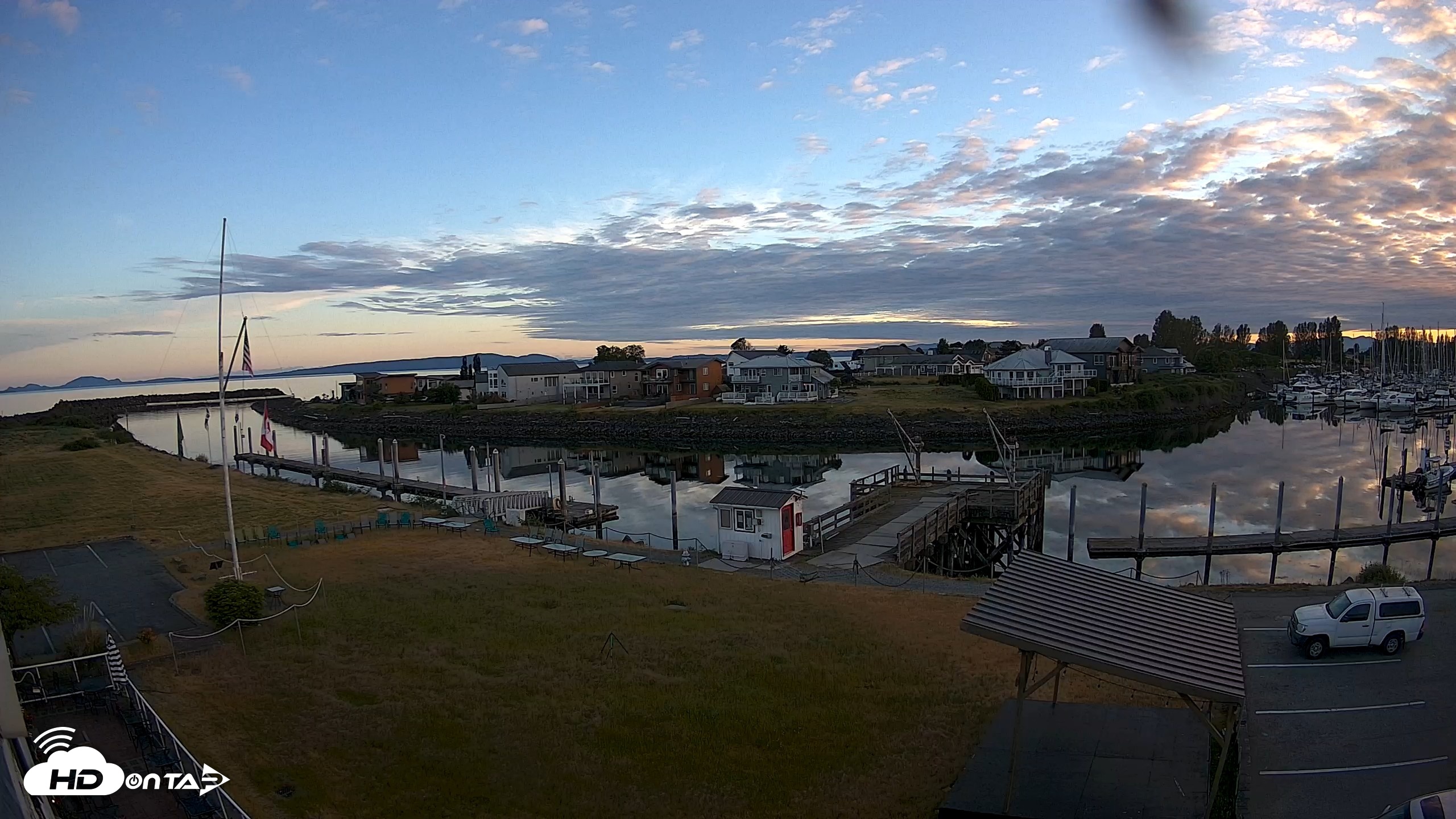 Snapshot of Point Roberts Marina SW Live Webcam taken May 26, 2026, 8:34pm PDT