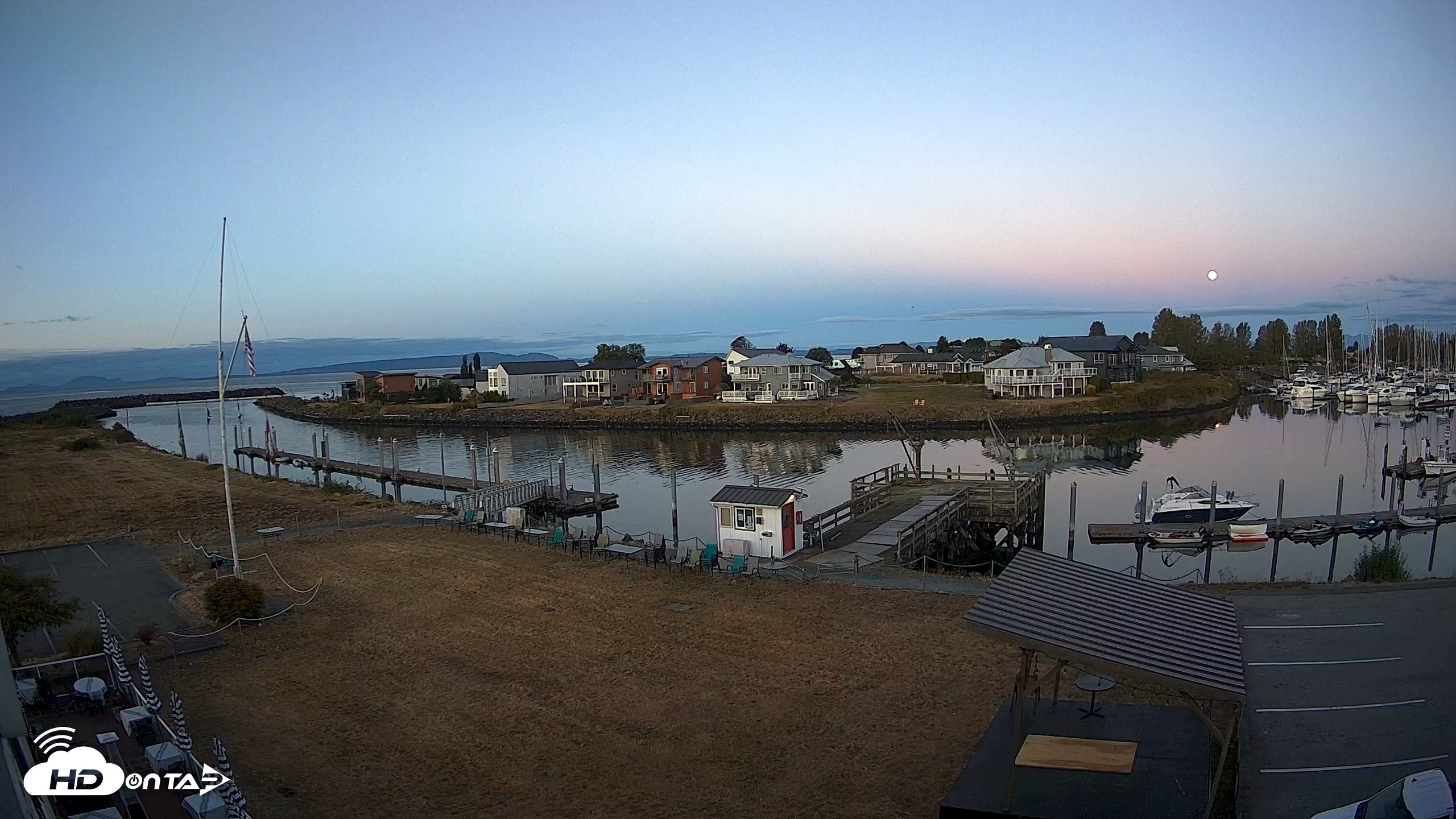 Snapshot of Point Roberts Marina SW Live Webcam taken Aug 28, 2026, 6:20am PDT