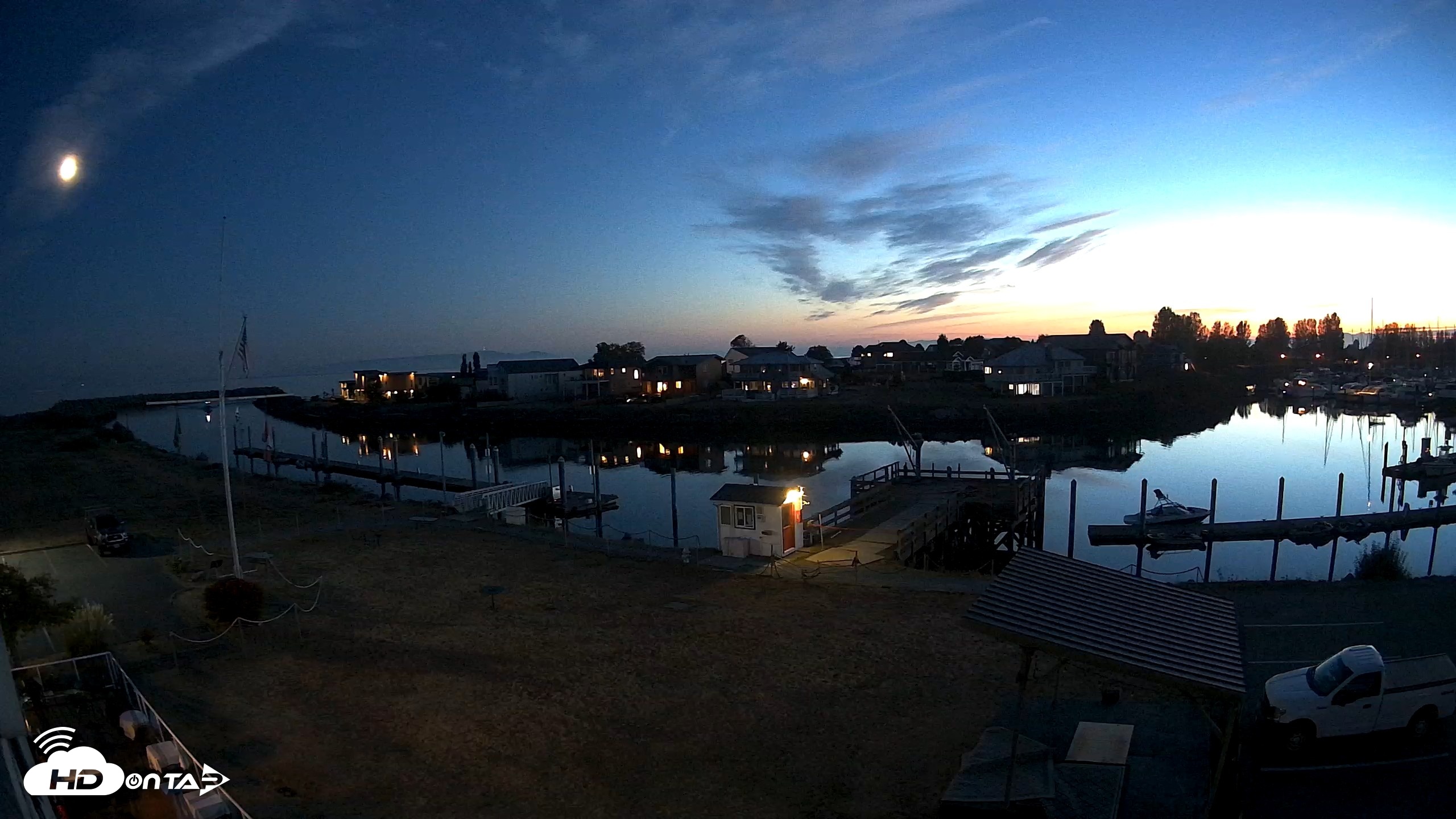 Snapshot of Point Roberts Marina SW Live Webcam taken Sep 20, 2026, 7:54pm PDT