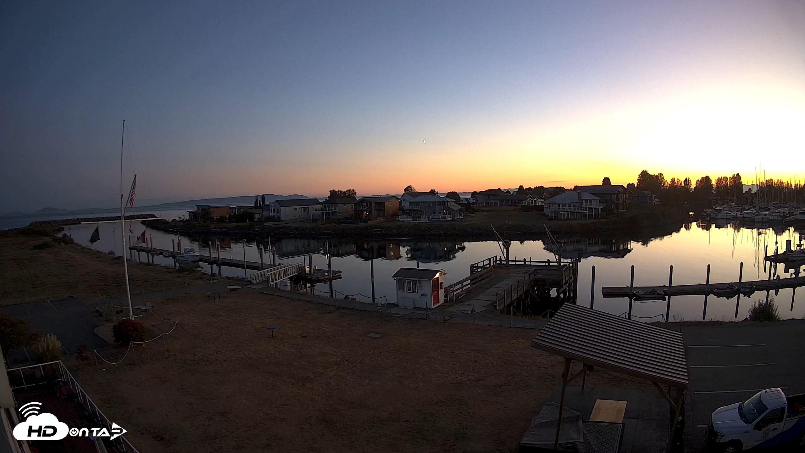 Snapshot of Point Roberts Marina SW Live Webcam taken Sep 15, 2026, 7:43pm PDT