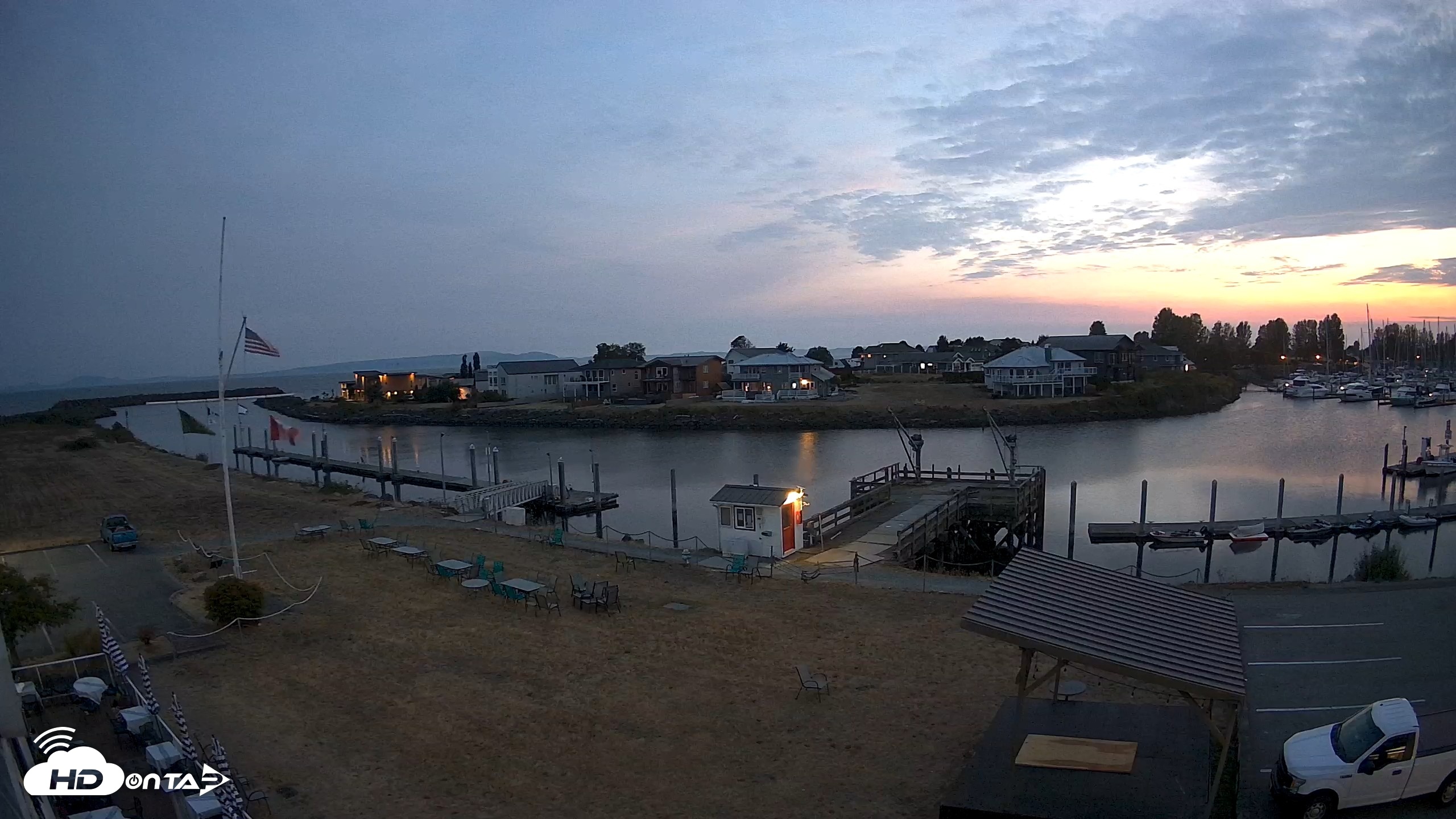 Snapshot of Point Roberts Marina SW Live Webcam taken Aug 21, 2026, 8:47pm PDT