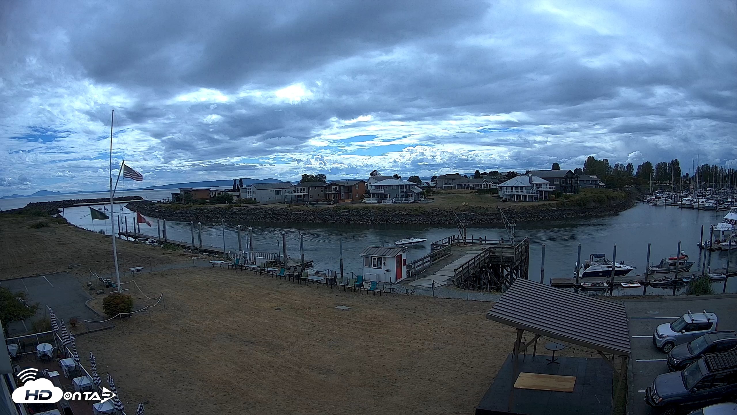 Snapshot of Point Roberts Marina SW Live Webcam taken Aug 27, 2026, 2:20pm PDT