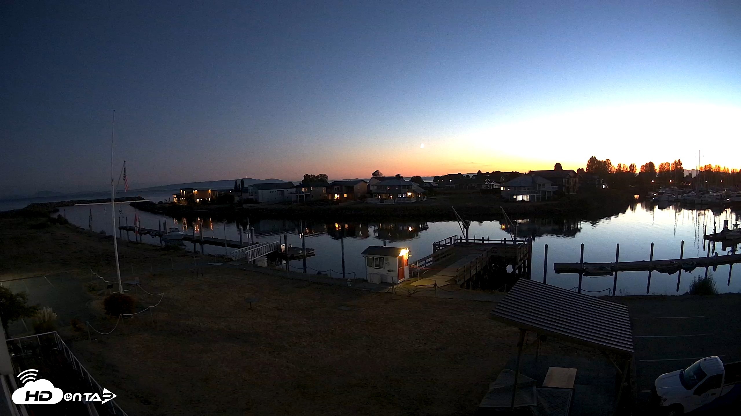 Snapshot of Point Roberts Marina SW Live Webcam taken Sep 15, 2026, 8:05pm PDT