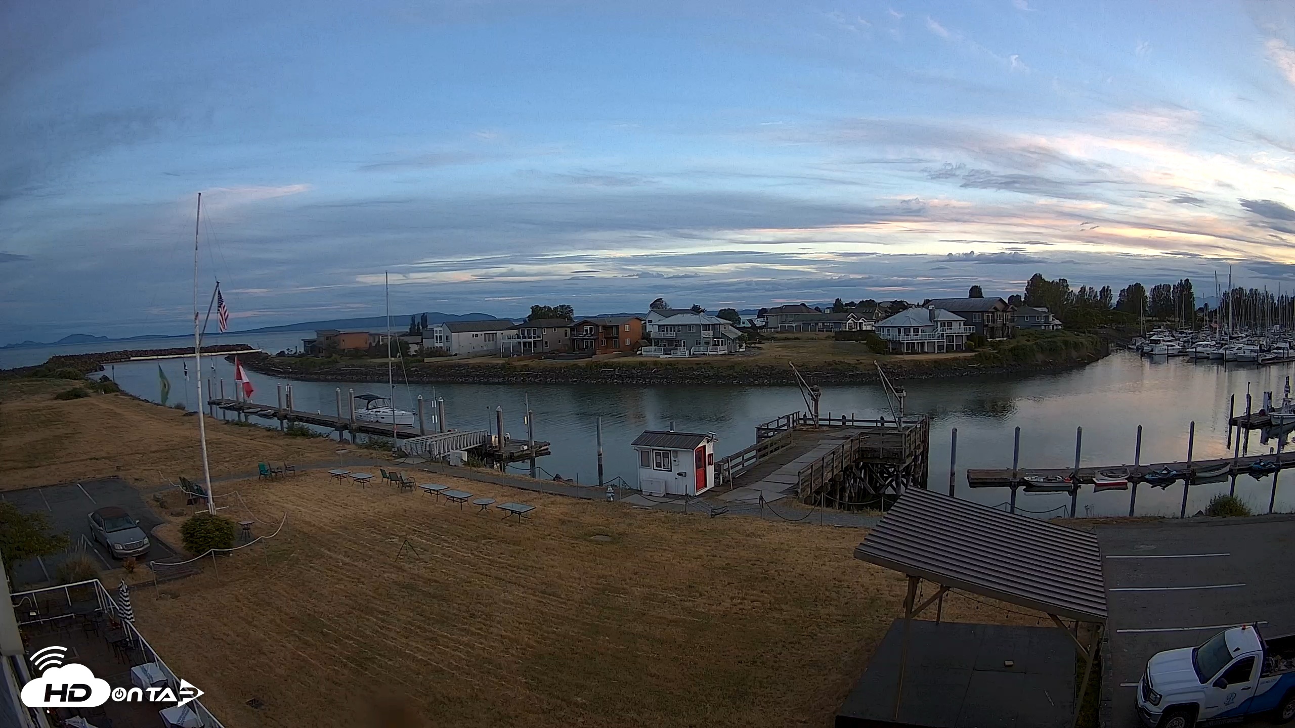 Snapshot of Point Roberts Marina SW Live Webcam taken Jun 7, 2026, 9:09pm PDT