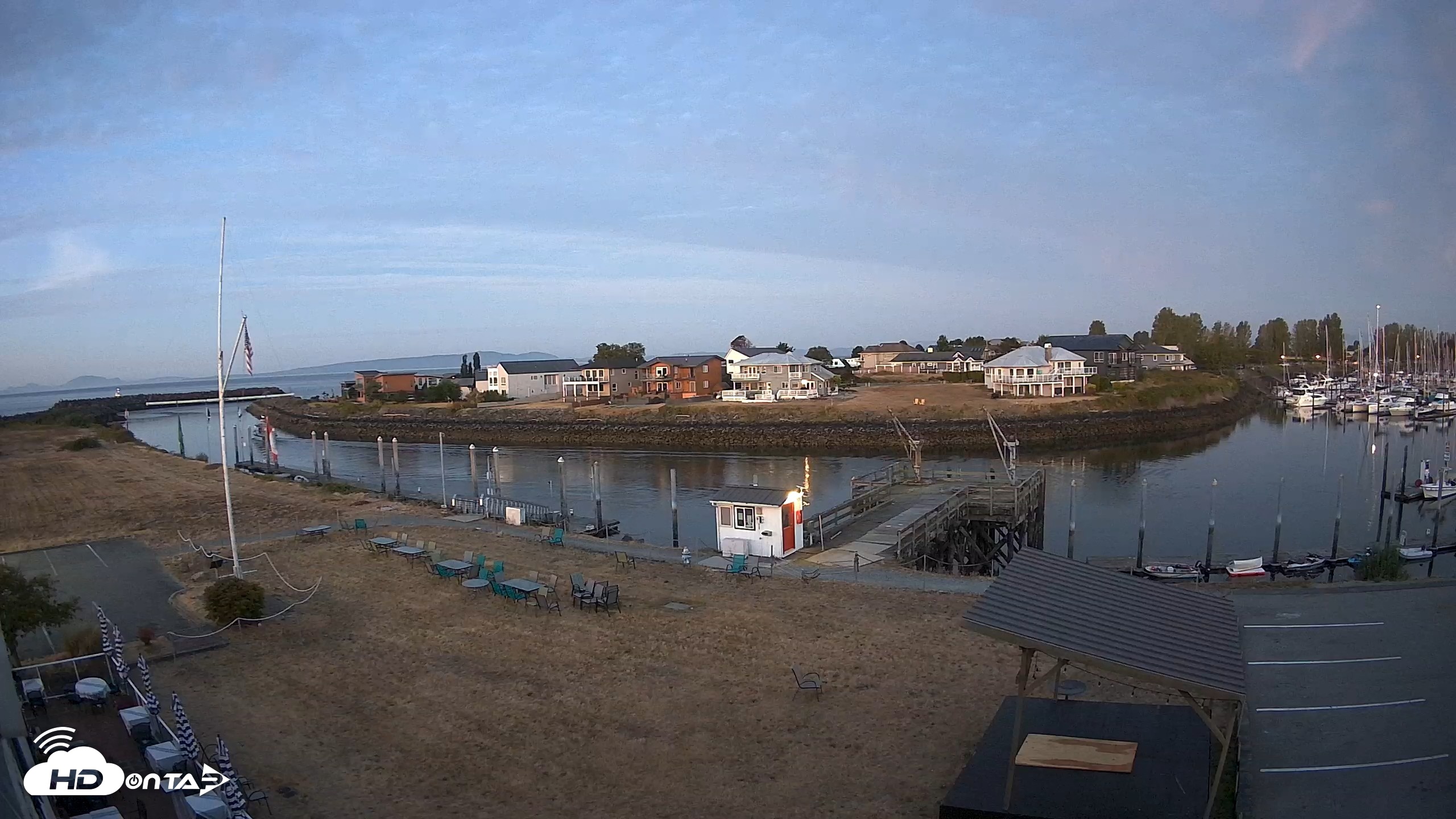 Snapshot of Point Roberts Marina SW Live Webcam taken Aug 19, 2026, 5:42am PDT