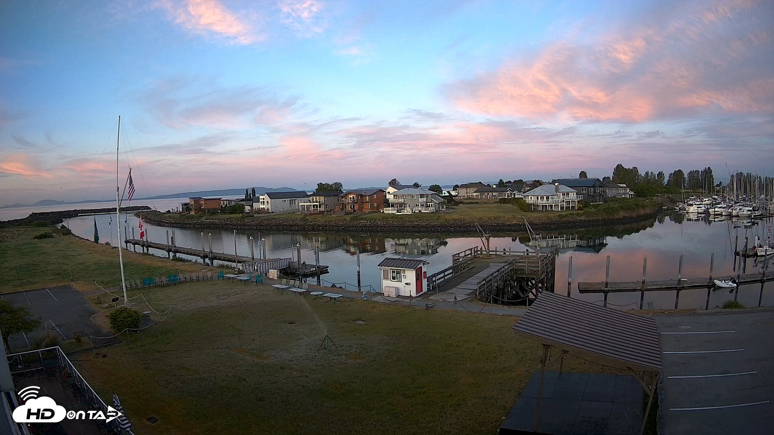 Snapshot of Point Roberts Marina SW Live Webcam taken May 12, 2026, 5:35am PDT
