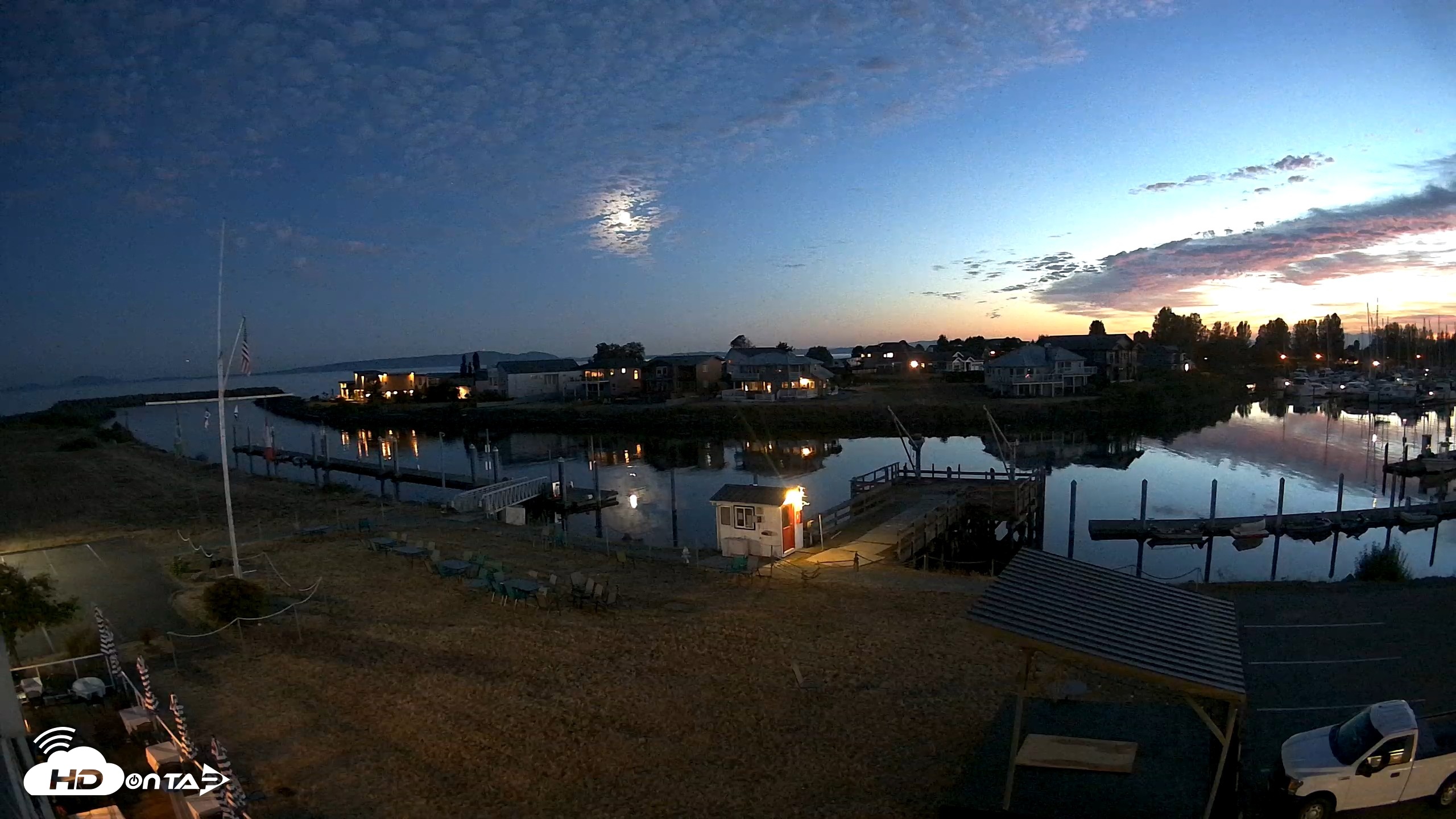 Snapshot of Point Roberts Marina SW Live Webcam taken Aug 19, 2026, 9:05pm PDT
