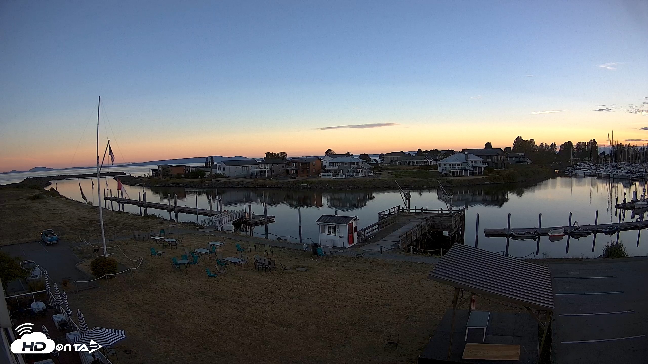 Snapshot of Point Roberts Marina SW Live Webcam taken Jul 30, 2026, 8:41pm PDT