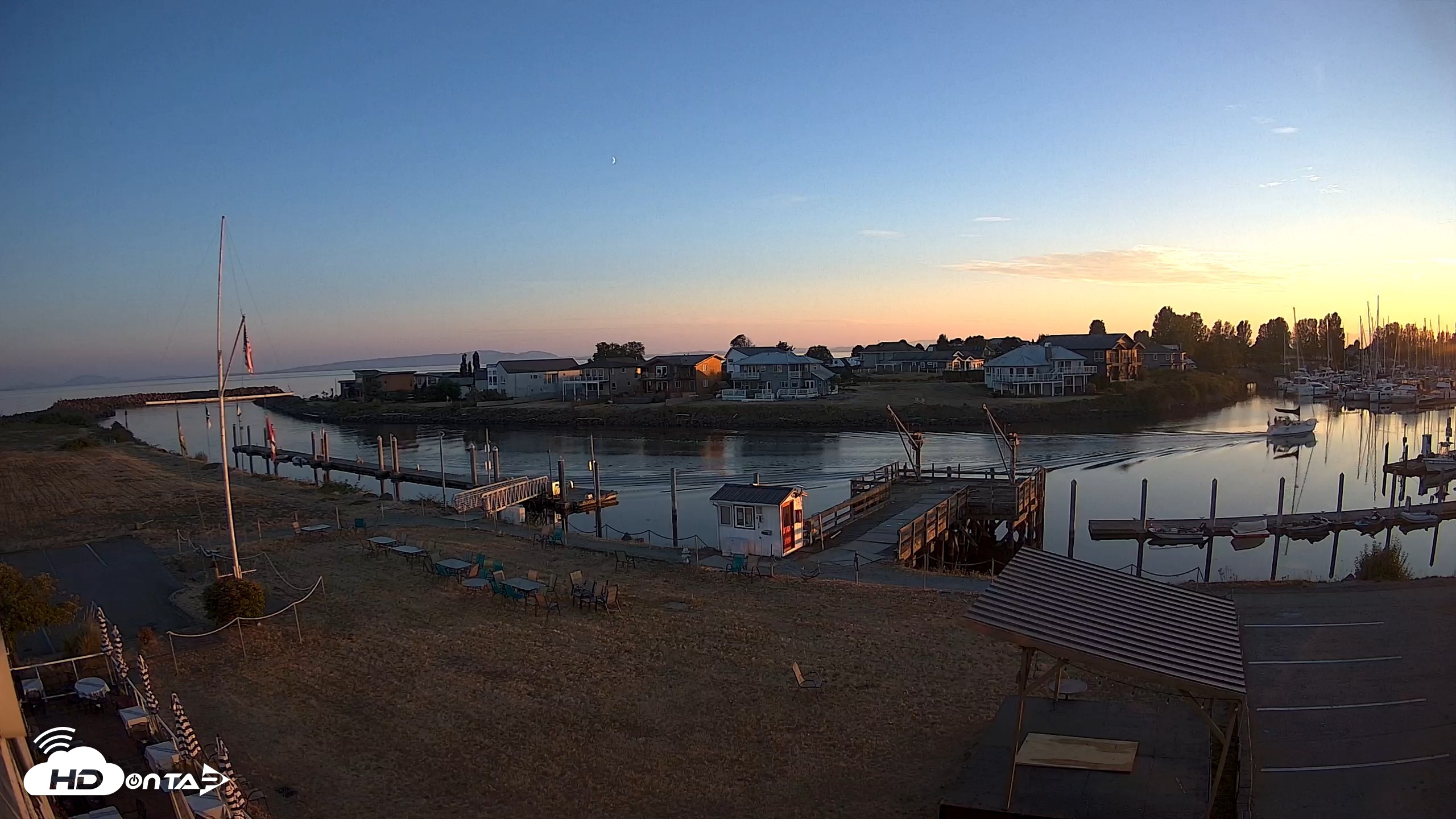 Snapshot of Point Roberts Marina SW Live Webcam taken Aug 18, 2026, 8:11pm PDT