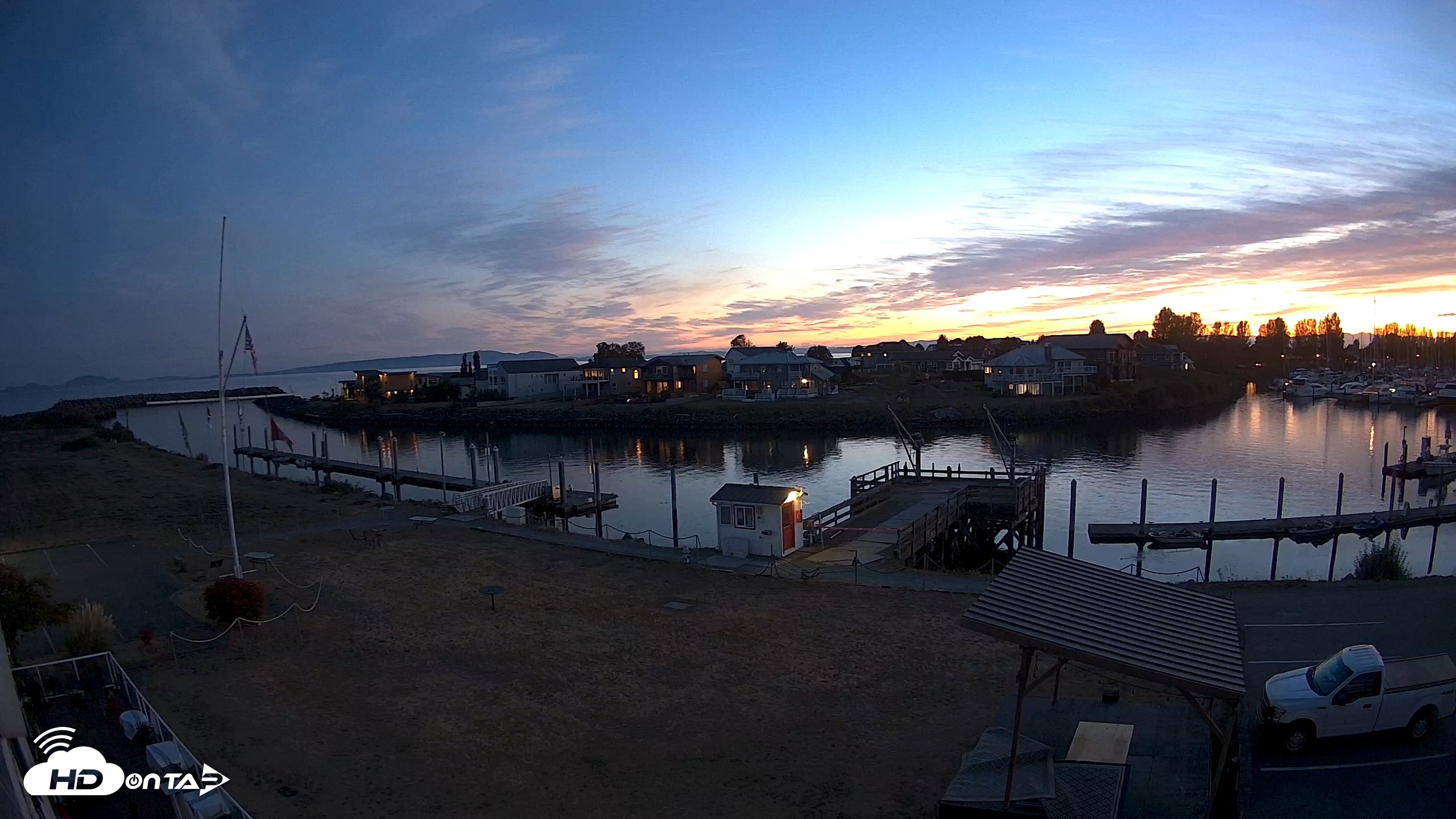 Snapshot of Point Roberts Marina SW Live Webcam taken Sep 21, 2026, 7:41pm PDT