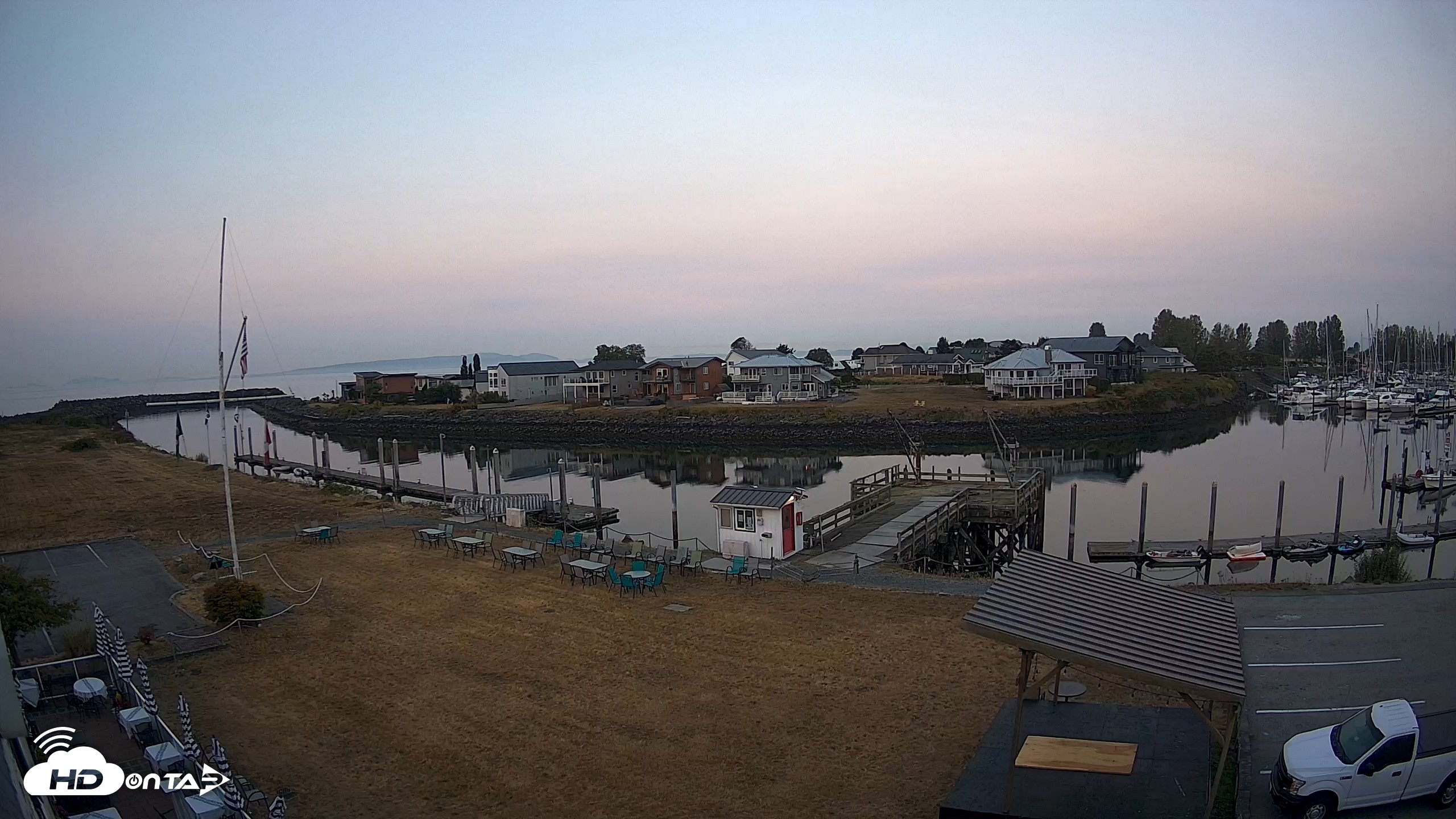 Snapshot of Point Roberts Marina SW Live Webcam taken Aug 25, 2026, 6:28am PDT