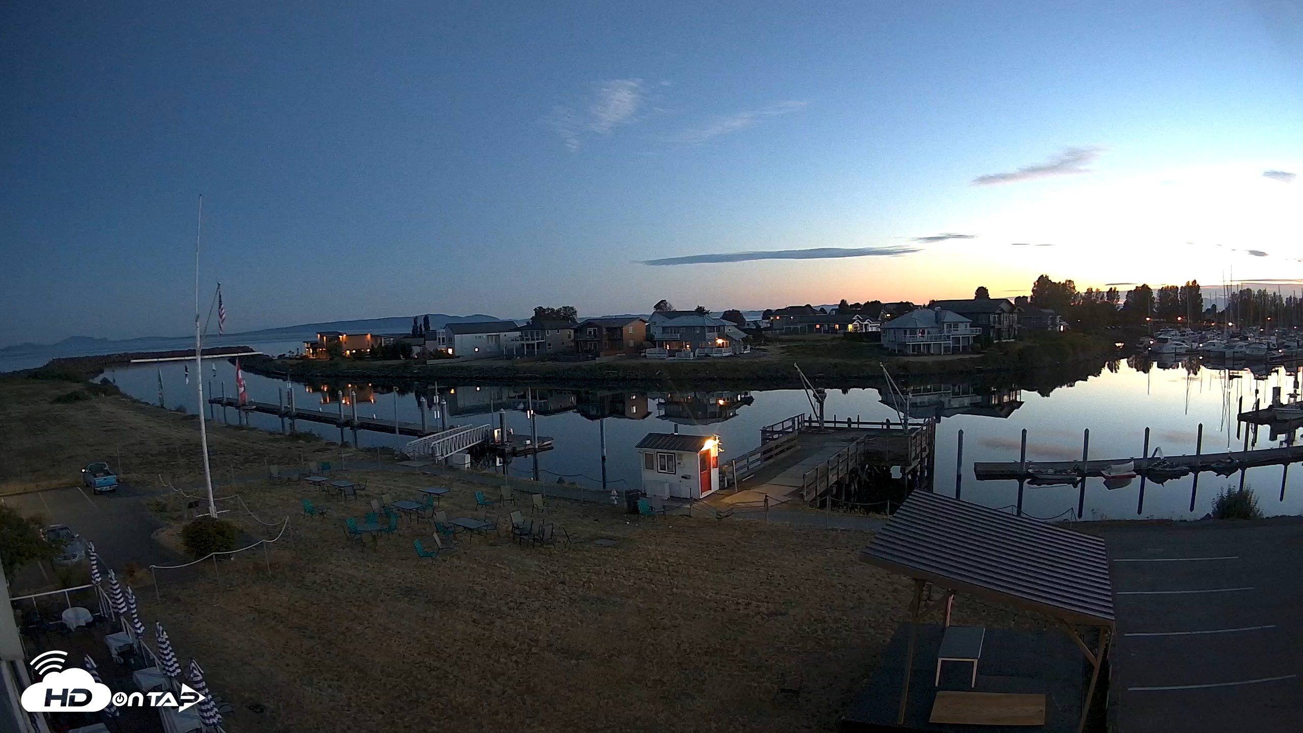 Snapshot of Point Roberts Marina SW Live Webcam taken Jul 30, 2026, 9:32pm PDT