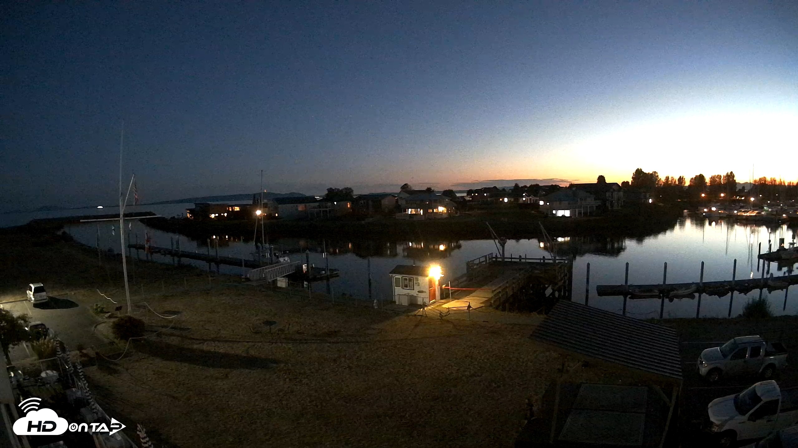Snapshot of Point Roberts Marina SW Live Webcam taken Sep 5, 2026, 8:39pm PDT