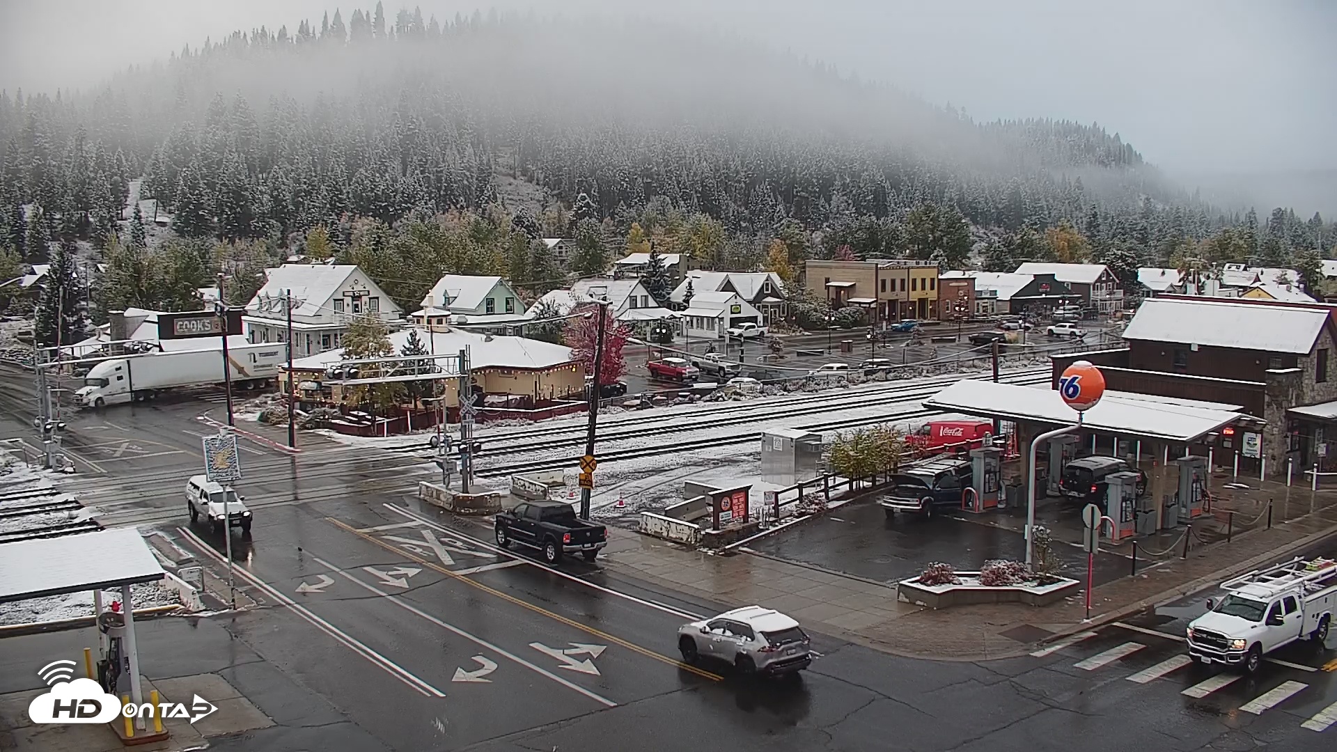 Snapshot of Downtown Truckee California Live Webcam taken Oct 15, 2025, 8:08am PDT