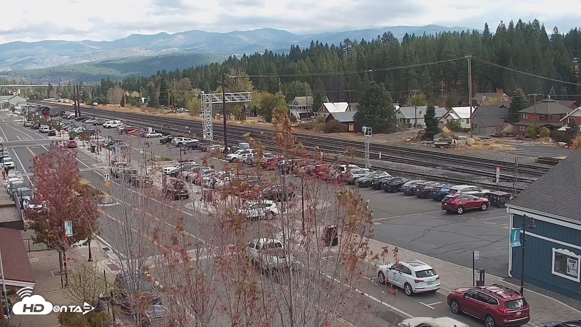 Snapshot of Downtown Truckee California Live Webcam taken Oct 11, 2026, 12:54pm PDT