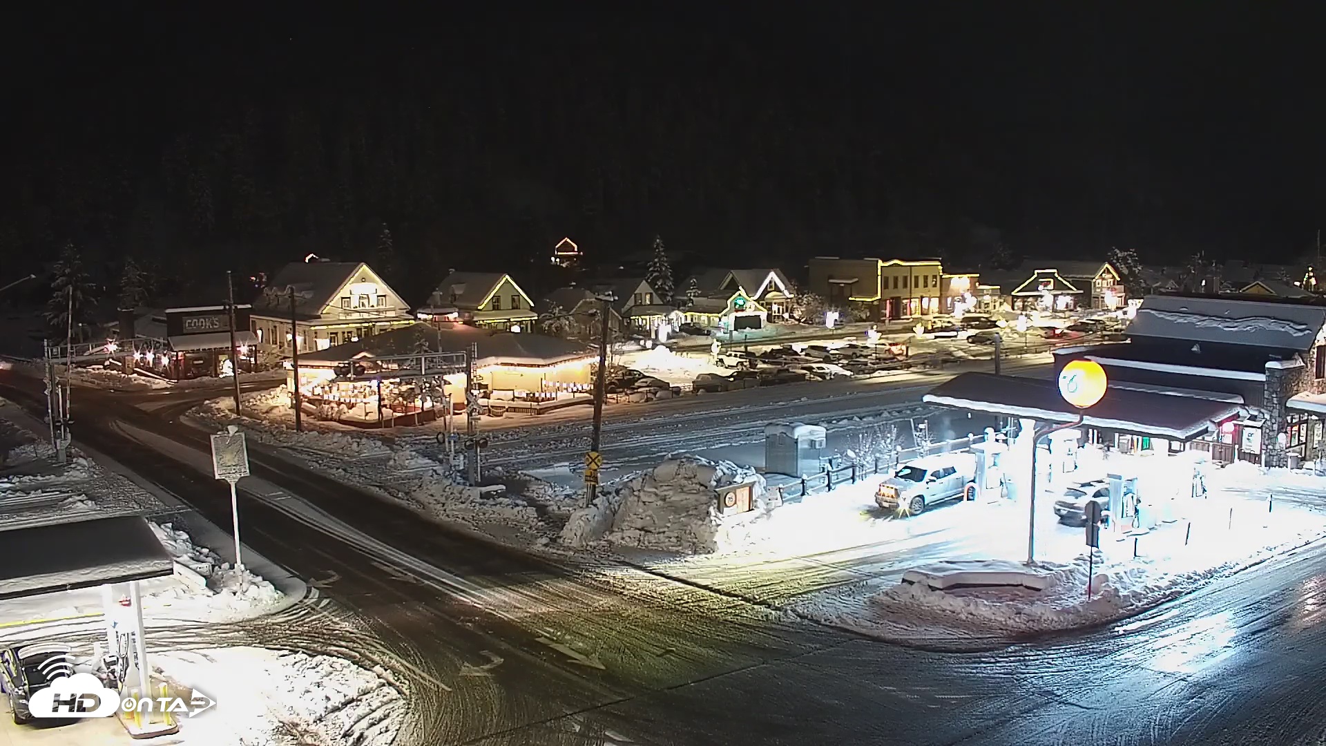 Snapshot of Downtown Truckee California Live Webcam taken Dec 26, 2025, 7:16pm PST