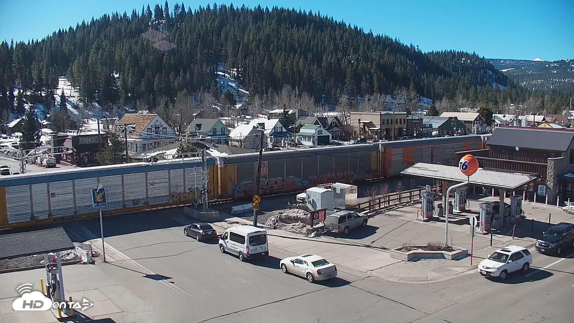 Snapshot of Downtown Truckee California Live Webcam taken Feb 25, 2025, 10:26am PST