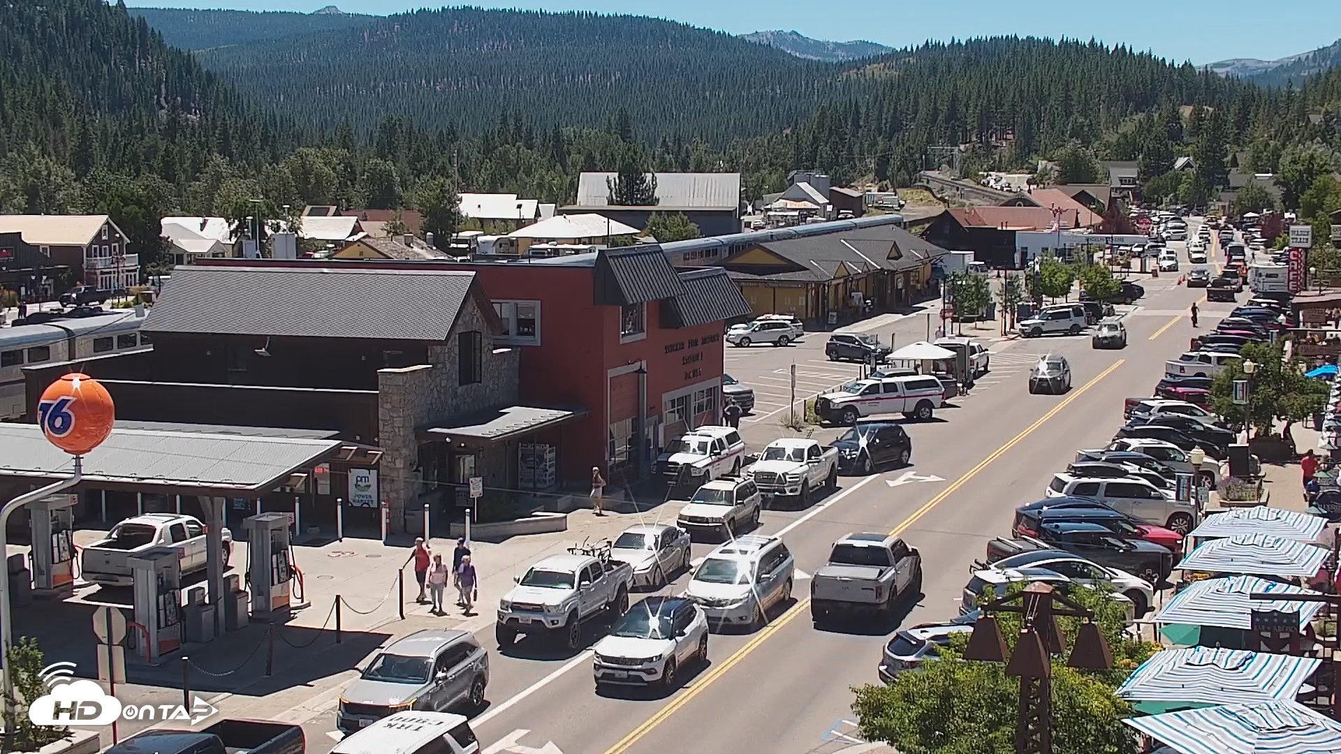 Snapshot of Downtown Truckee California Live Webcam taken Jul 23, 2026, 2:11pm PDT