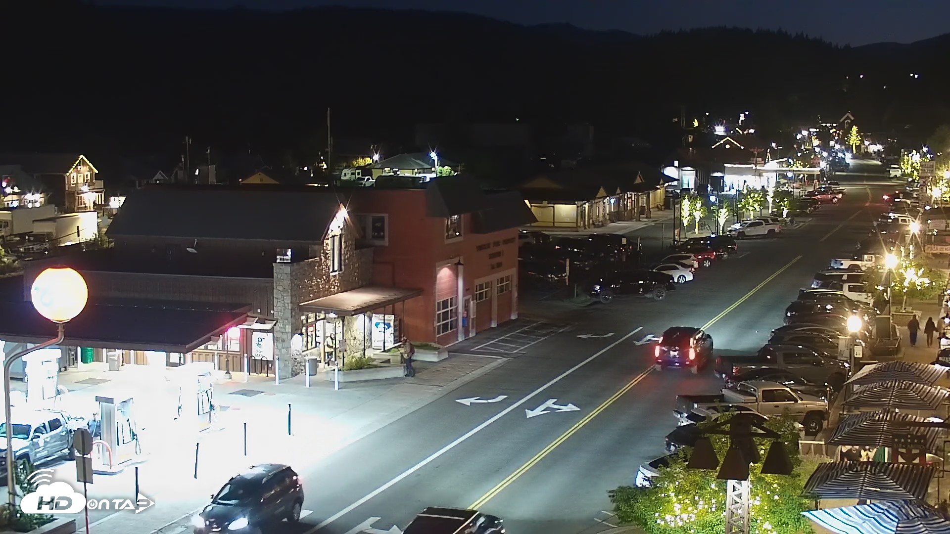 Snapshot of Downtown Truckee California Live Webcam taken May 22, 2026, 9:05pm PDT