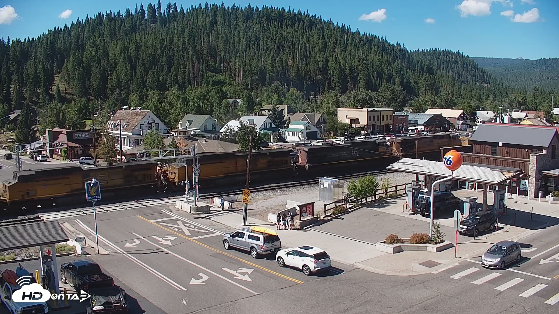 Snapshot of Downtown Truckee California Live Webcam taken Jul 25, 2025, 10:10am PDT