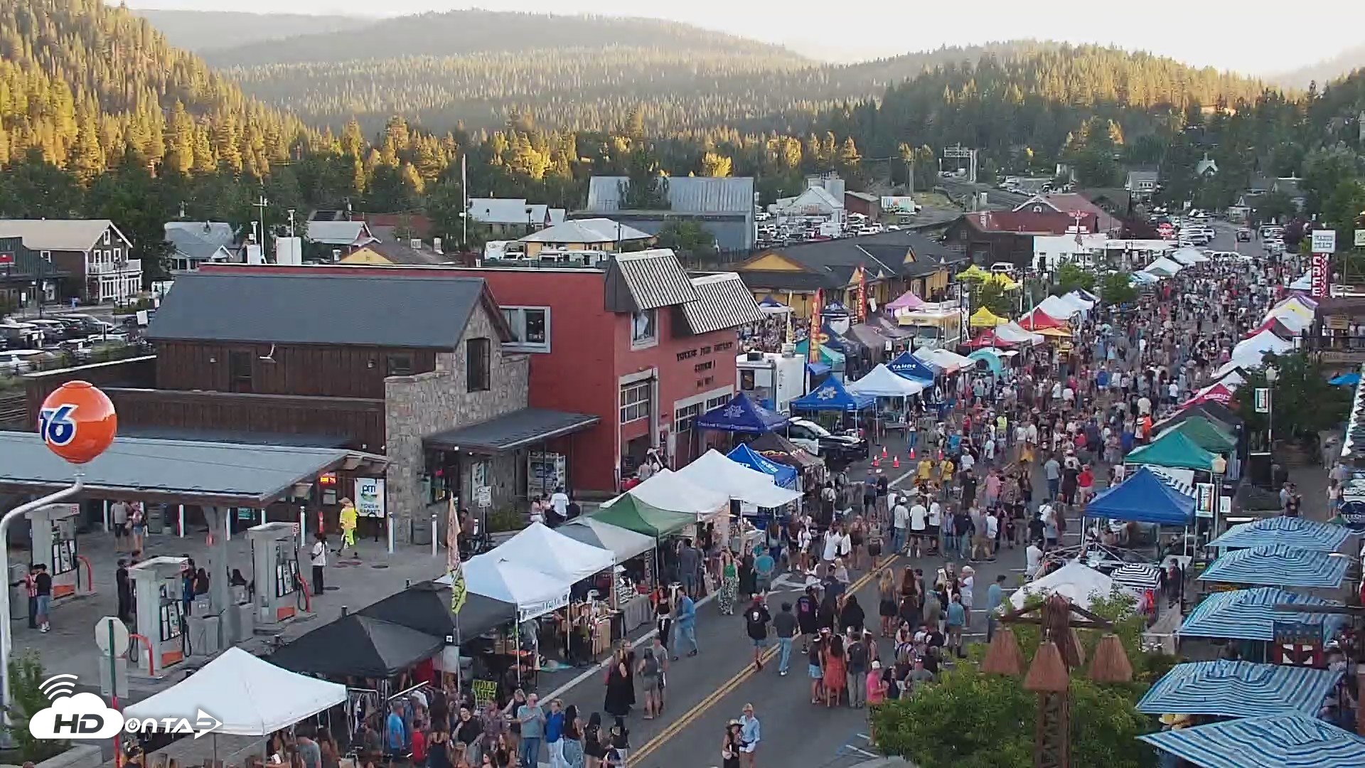 Snapshot of Downtown Truckee California Live Webcam taken Jul 23, 2026, 7:43pm PDT