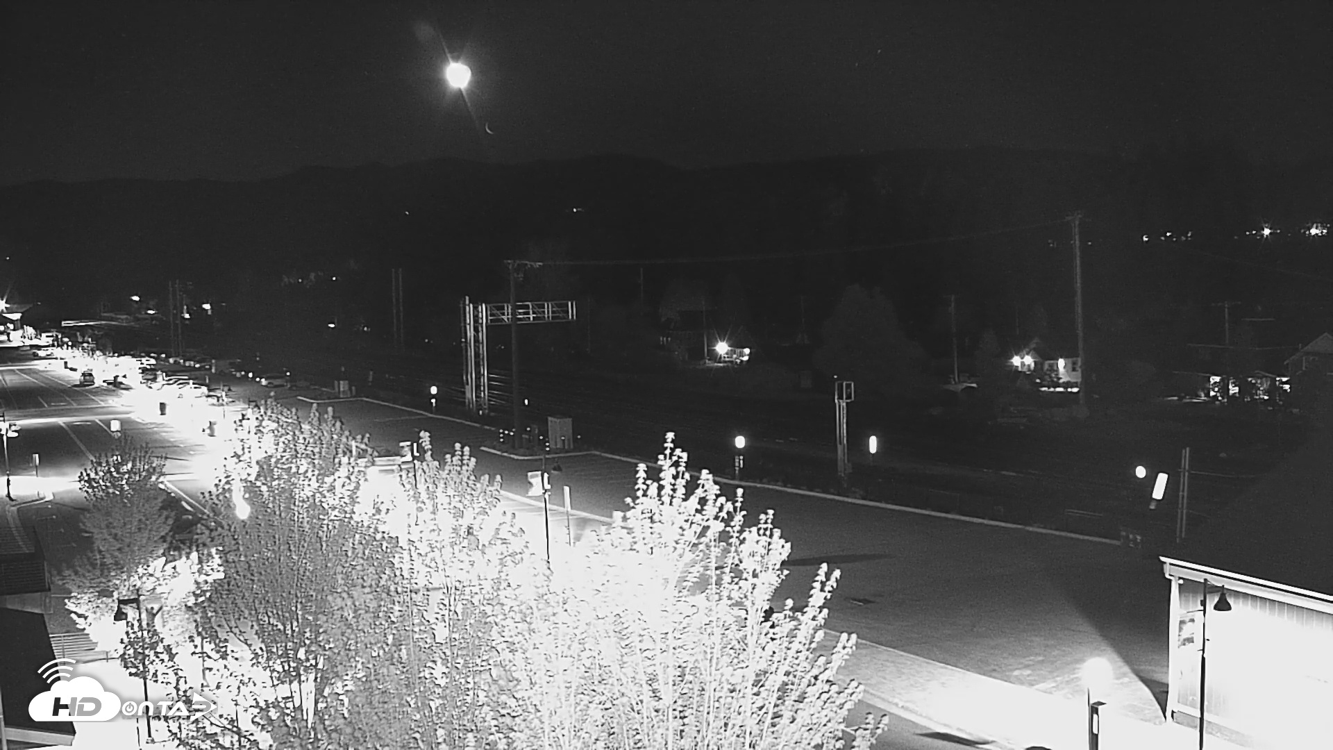 Snapshot of Downtown Truckee California Live Webcam taken May 23, 2025, 3:54am PDT