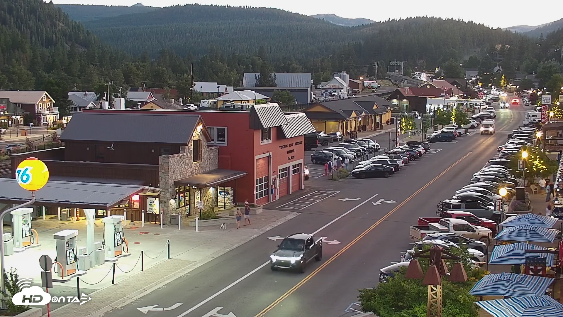 Snapshot of Downtown Truckee California Live Webcam taken Jul 25, 2026, 8:36pm PDT