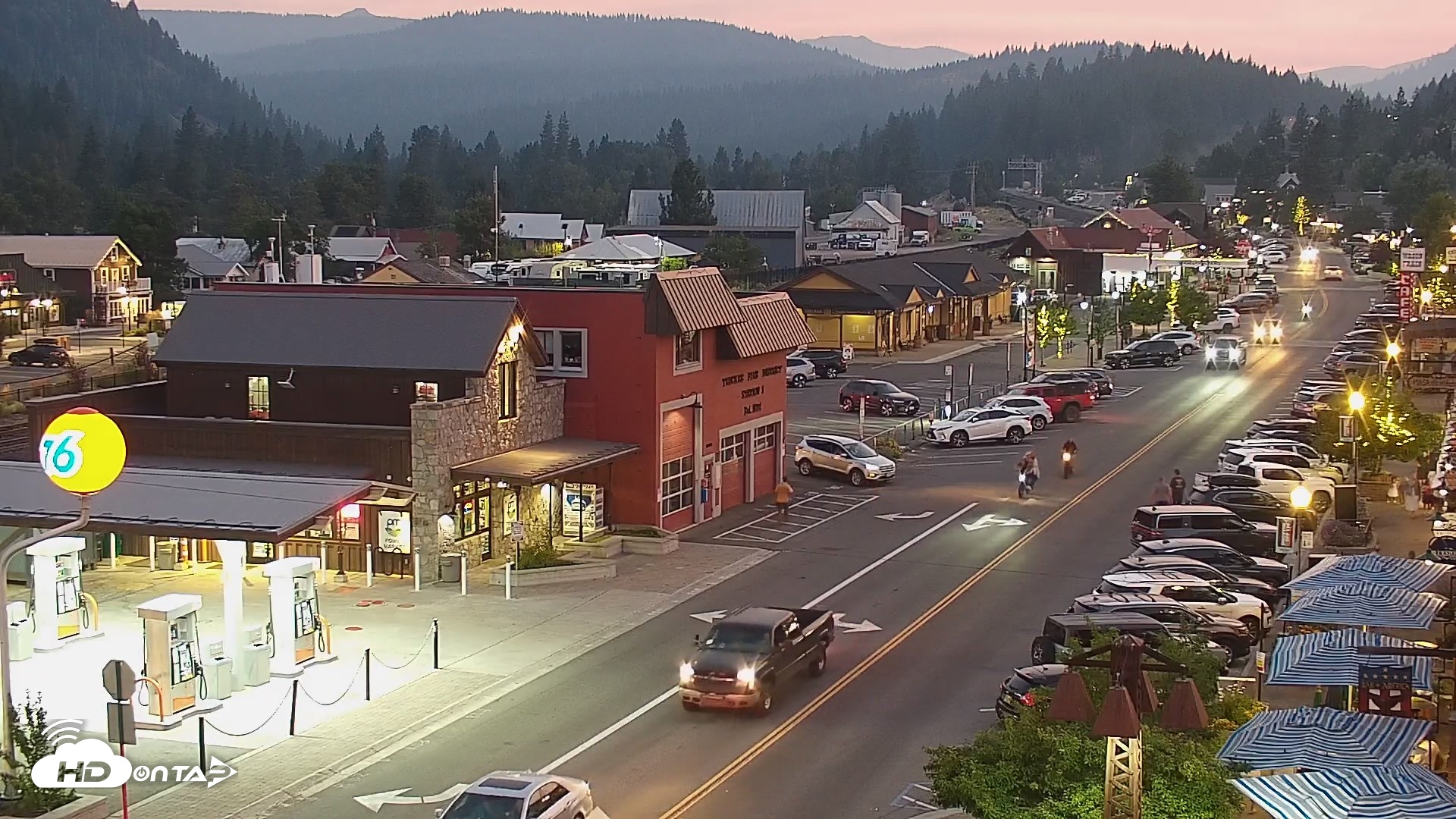 Snapshot of Downtown Truckee California Live Webcam taken Aug 4, 2026, 8:29pm PDT