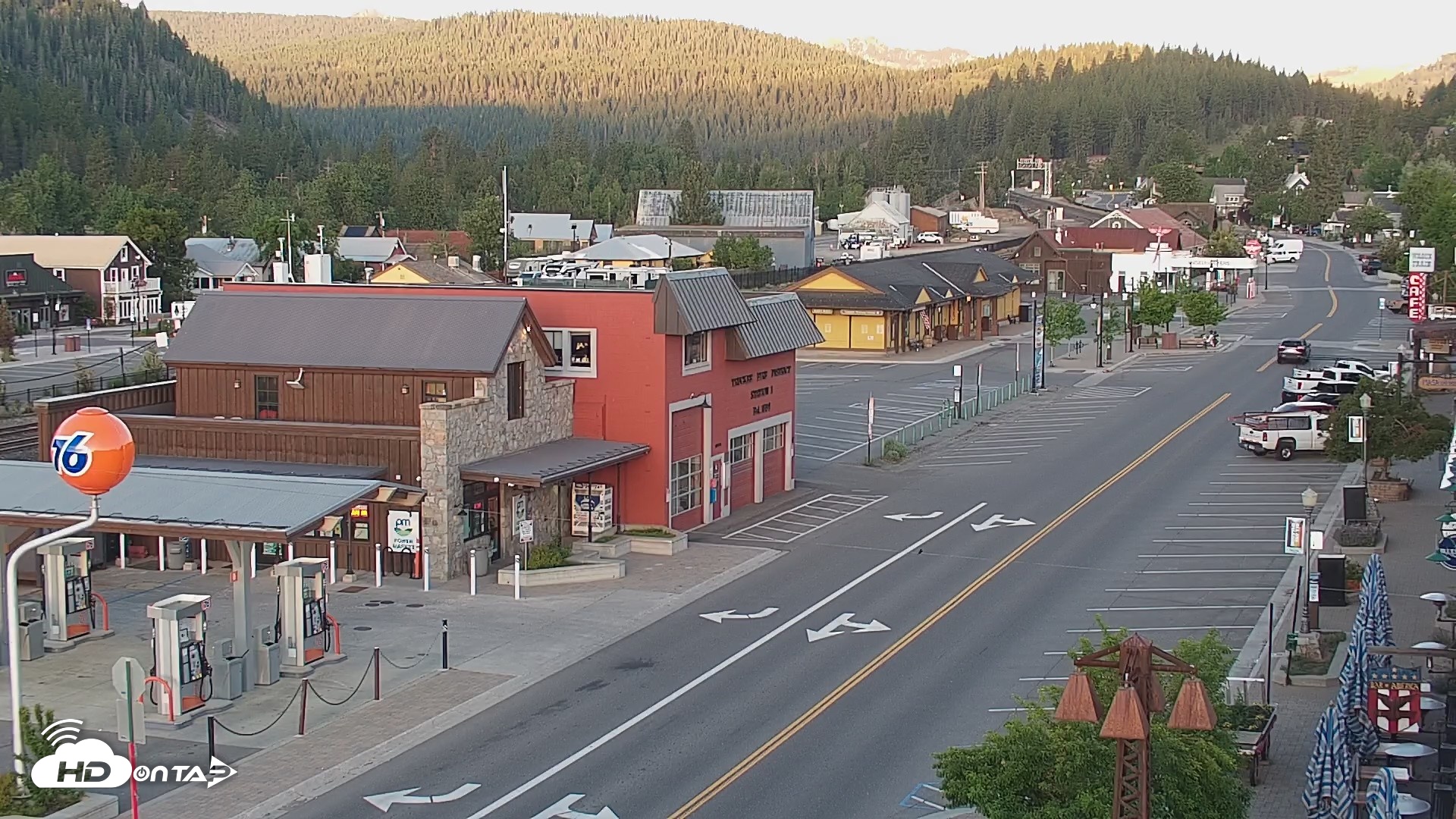 Snapshot of Downtown Truckee California Live Webcam taken Jun 8, 2026, 5:48am PDT