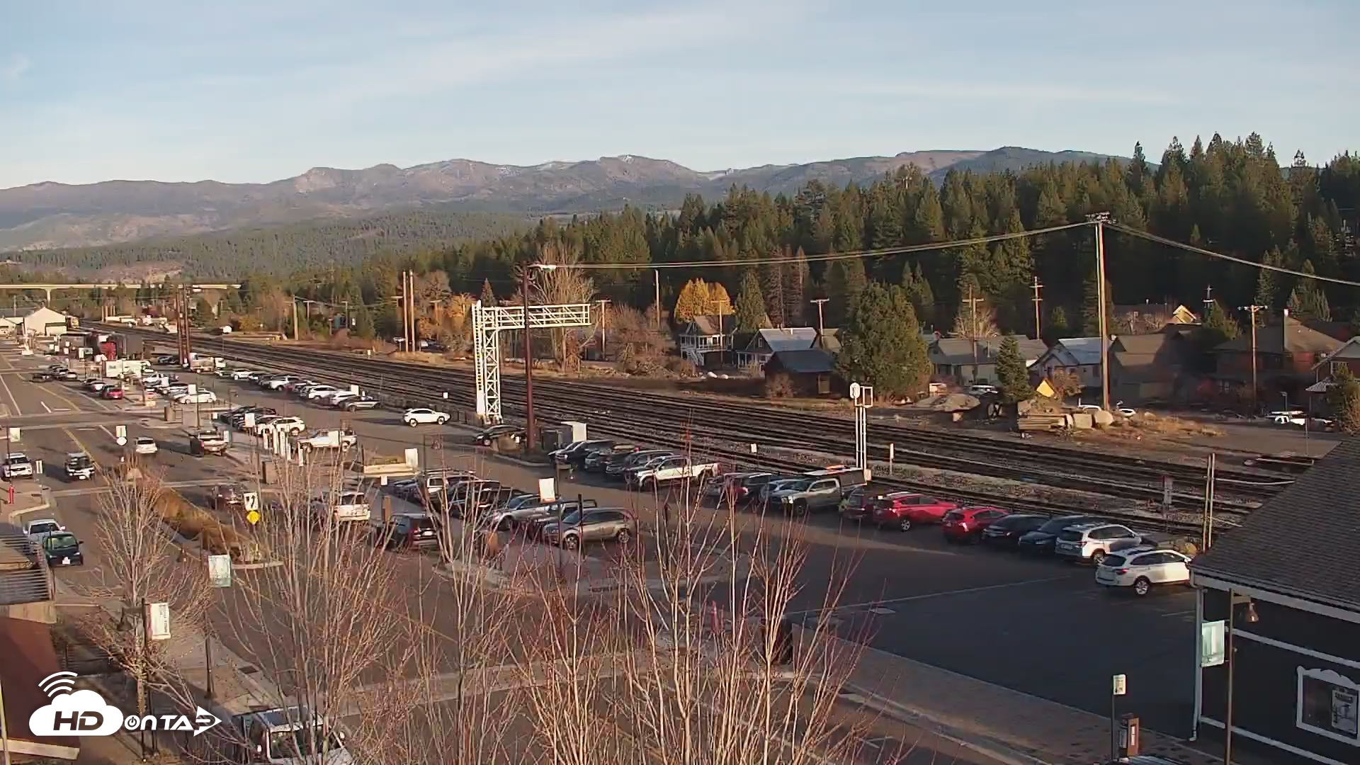 Snapshot of Downtown Truckee California Live Webcam taken Nov 9, 2025, 4:03pm PST
