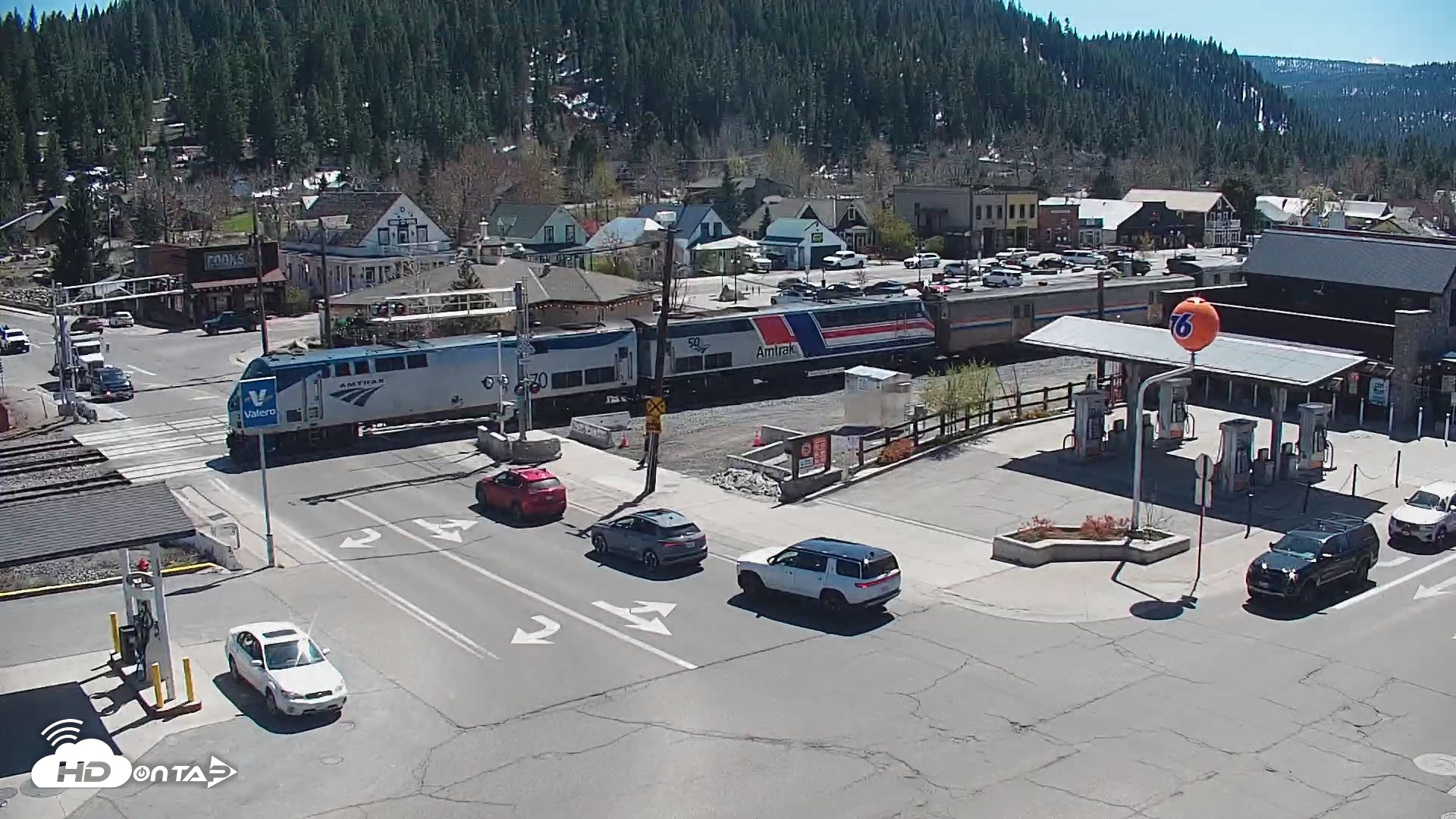 Snapshot of Downtown Truckee California Live Webcam taken Apr 17, 2026, 2:35pm PDT
