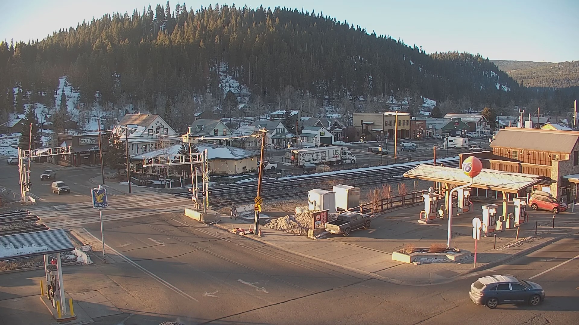 Snapshot of Downtown Truckee California Live Webcam taken Jan 16, 2025, 7:51am PST