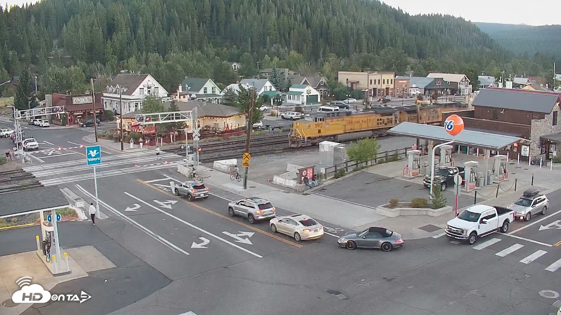 Snapshot of Downtown Truckee California Live Webcam taken Aug 19, 2026, 7:42pm PDT