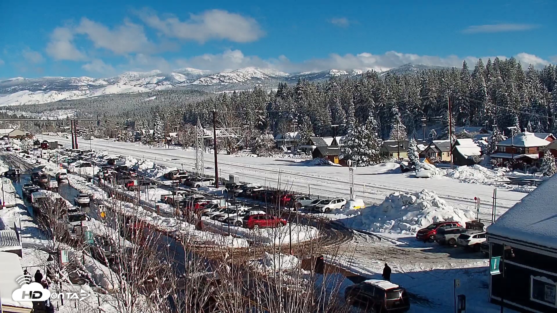 Snapshot of Downtown Truckee California Live Webcam taken Dec 26, 2025, 1:33pm PST