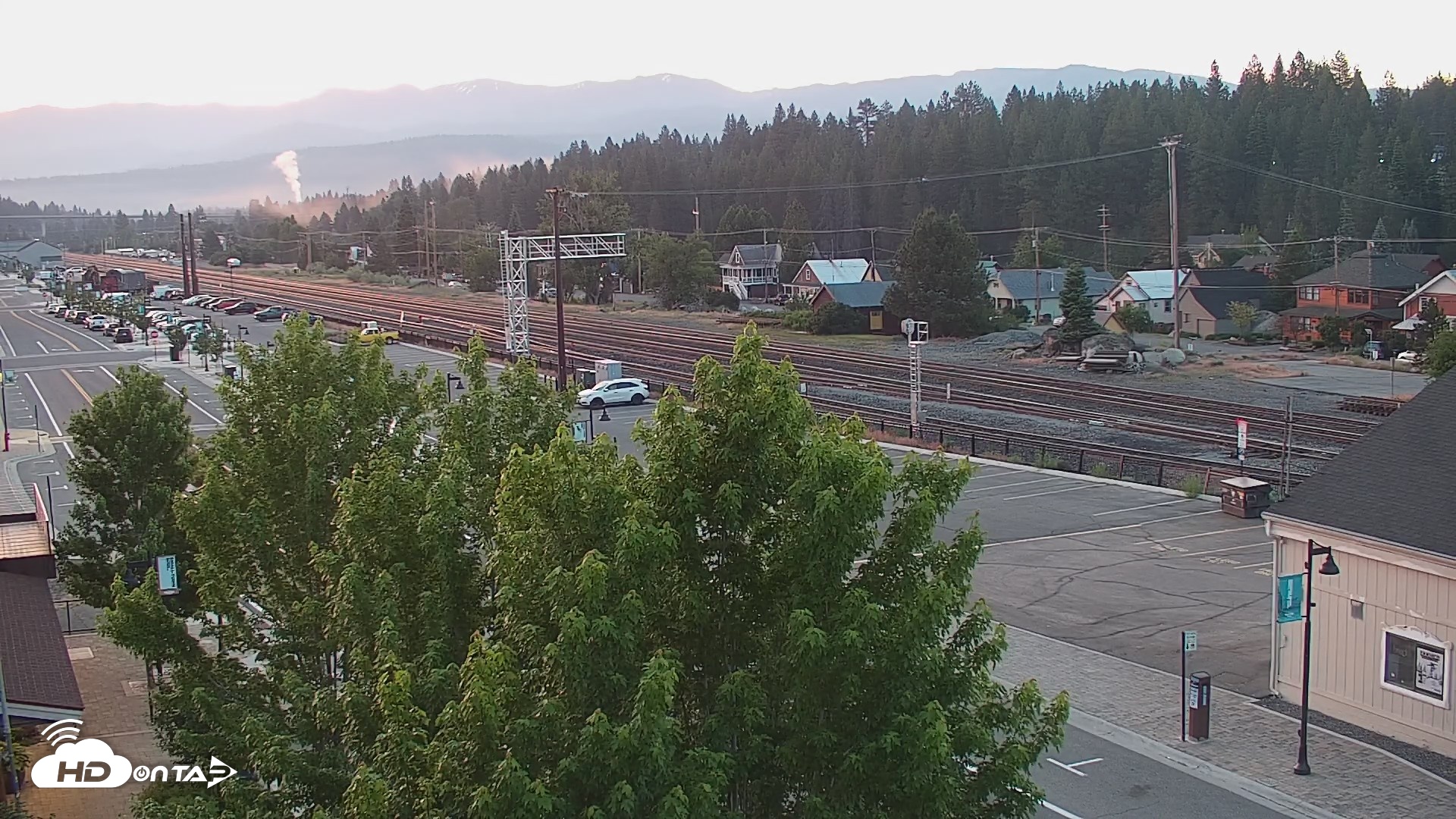 Snapshot of Downtown Truckee California Live Webcam taken Jun 18, 2026, 5:24am PDT