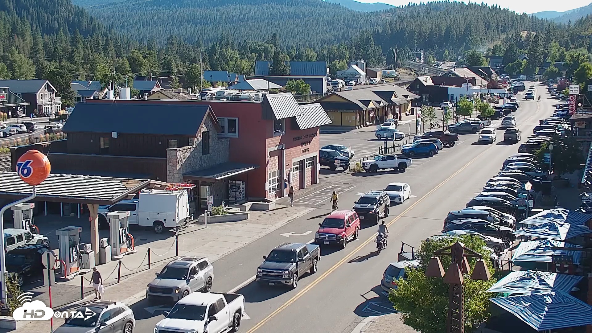 Snapshot of Downtown Truckee California Live Webcam taken Aug 20, 2025, 5:39pm PDT